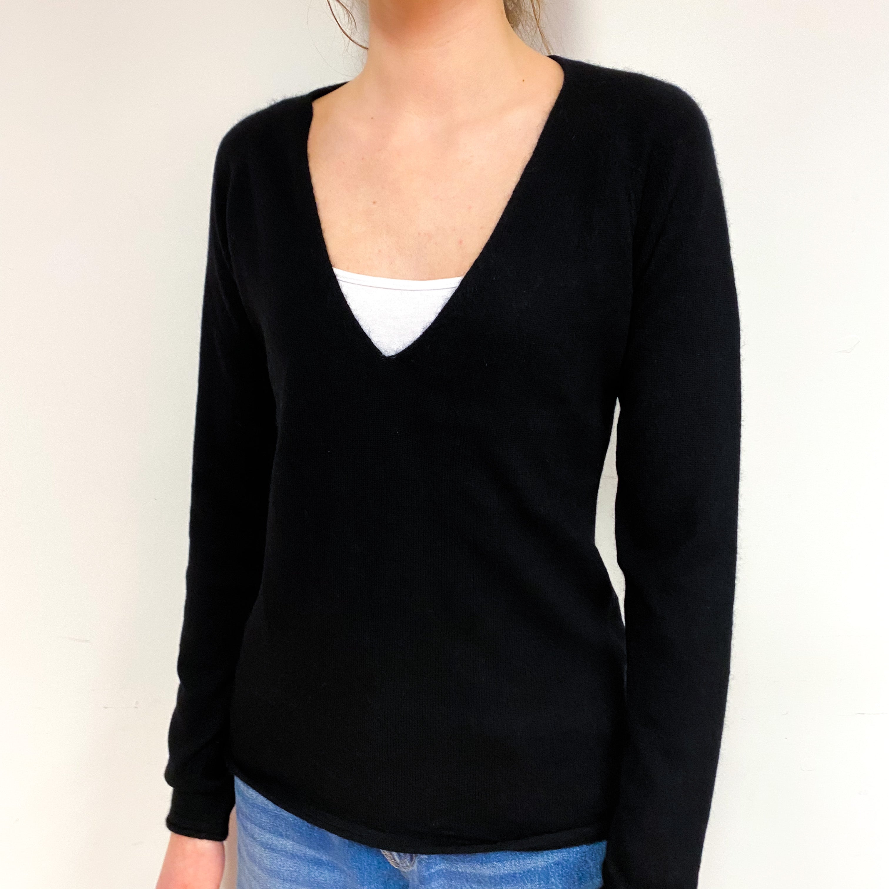 Black Cashmere Low V-Neck Jumper Extra Small