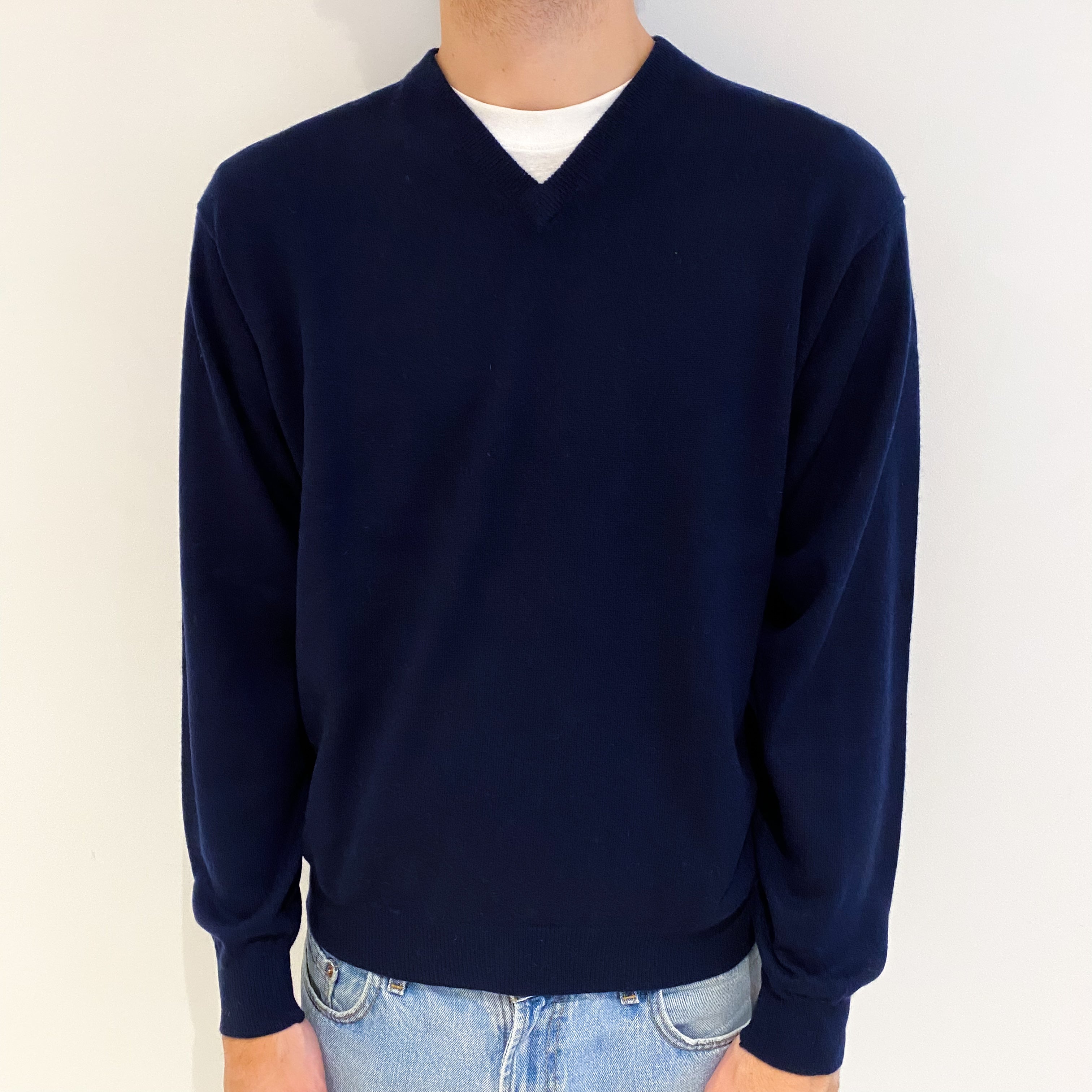 Men's Navy Blue Cashmere V Neck Jumper Large