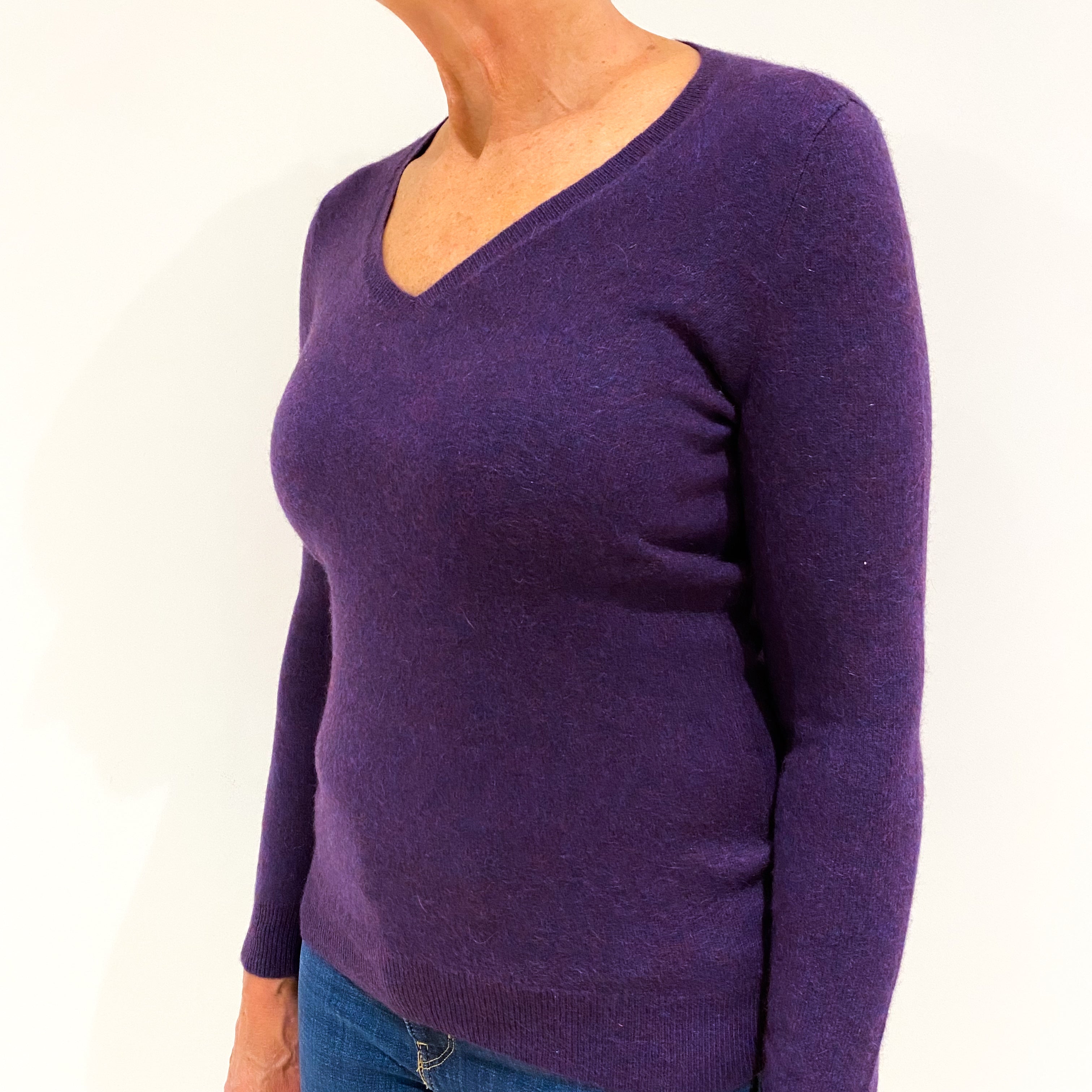 Grape Purple Cashmere V-Neck Jumper