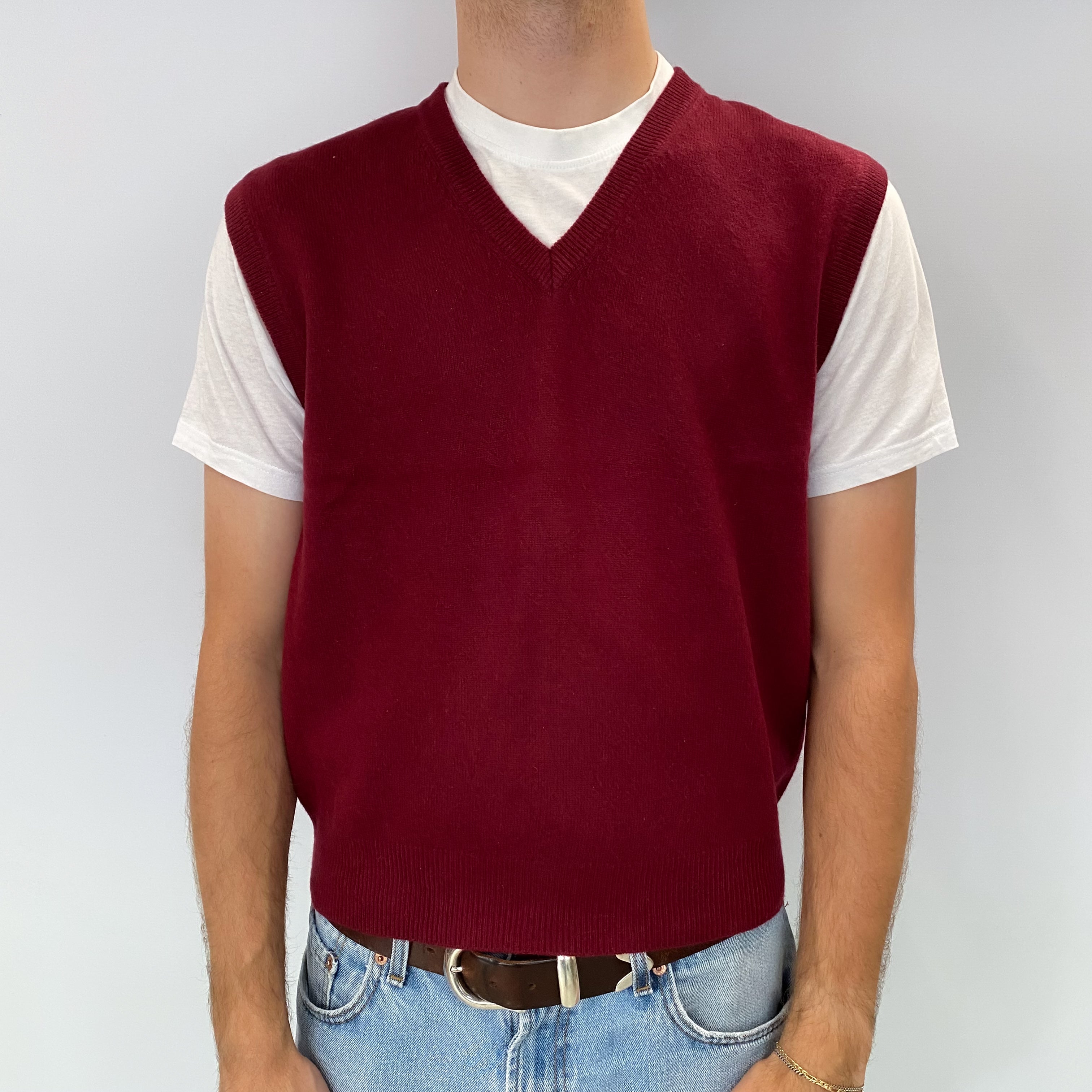Men's Burgundy Red Cashmere V Neck Sleeveless Jumper Medium