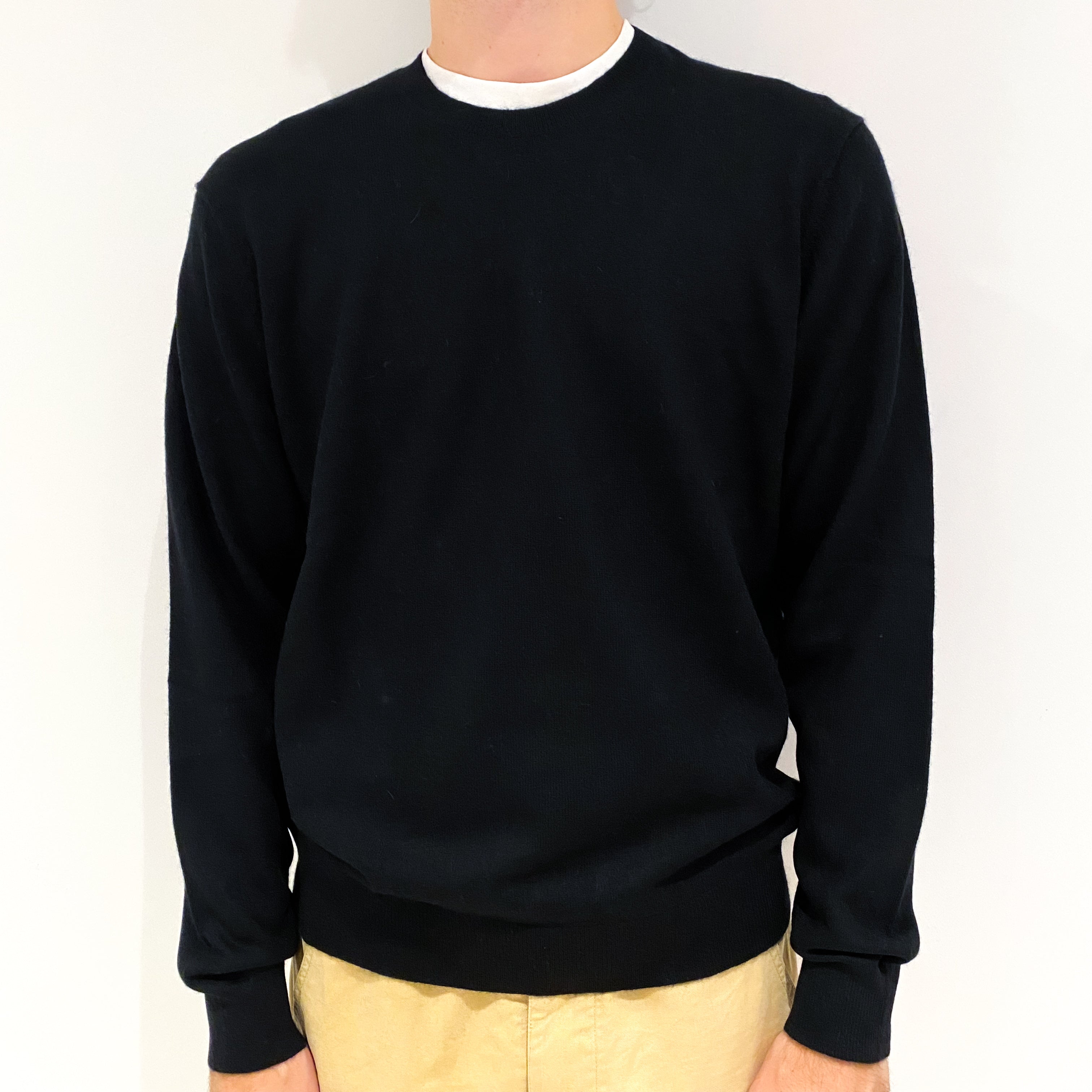 Men's Black Cashmere Crew Neck Jumper Large