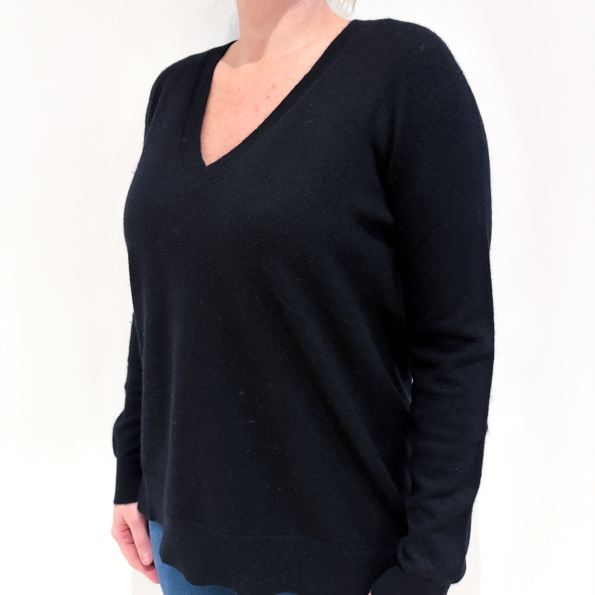 Black Slouchy Cashmere V Neck Jumper Large