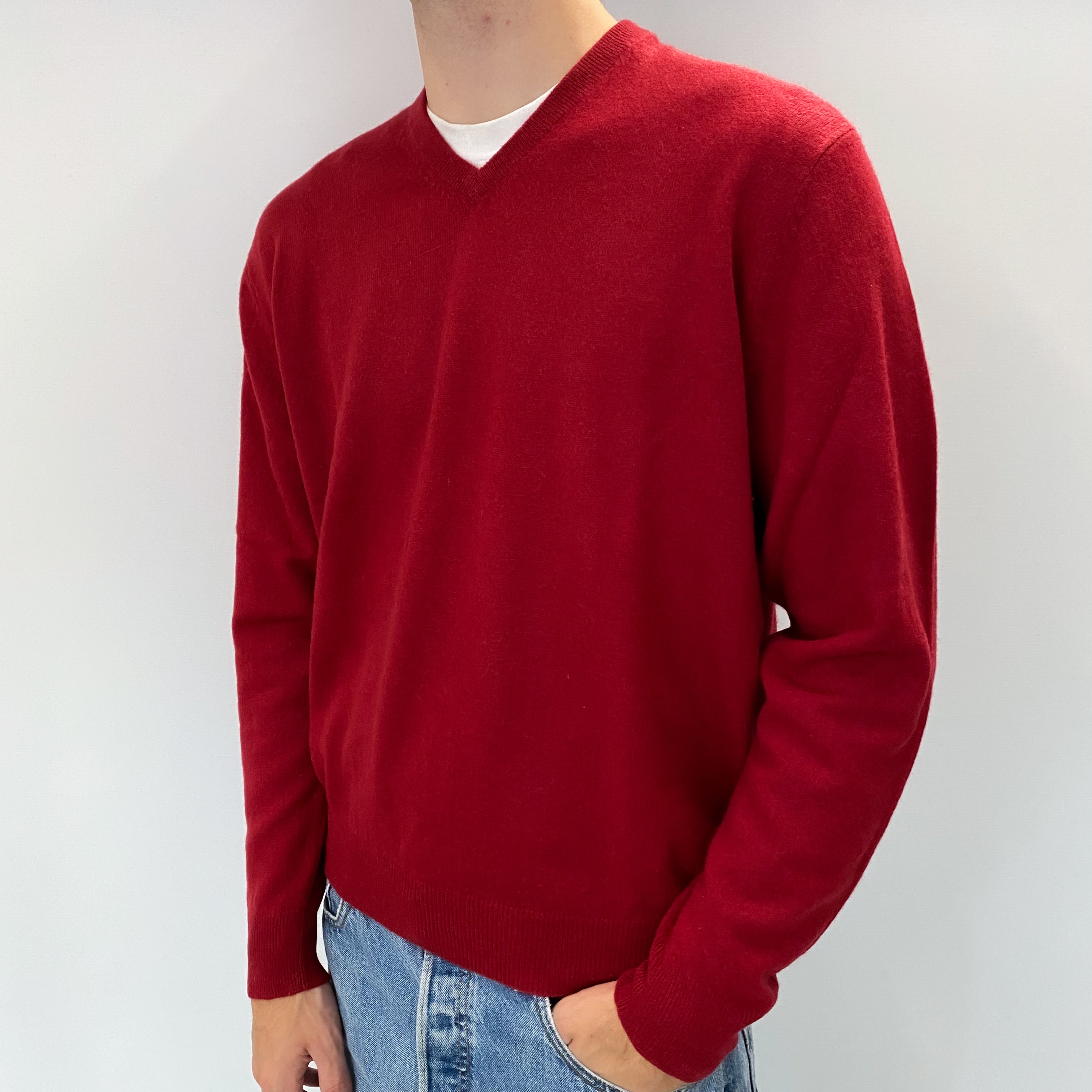 Men's Crimson Red Cashmere V Neck Jumper Large