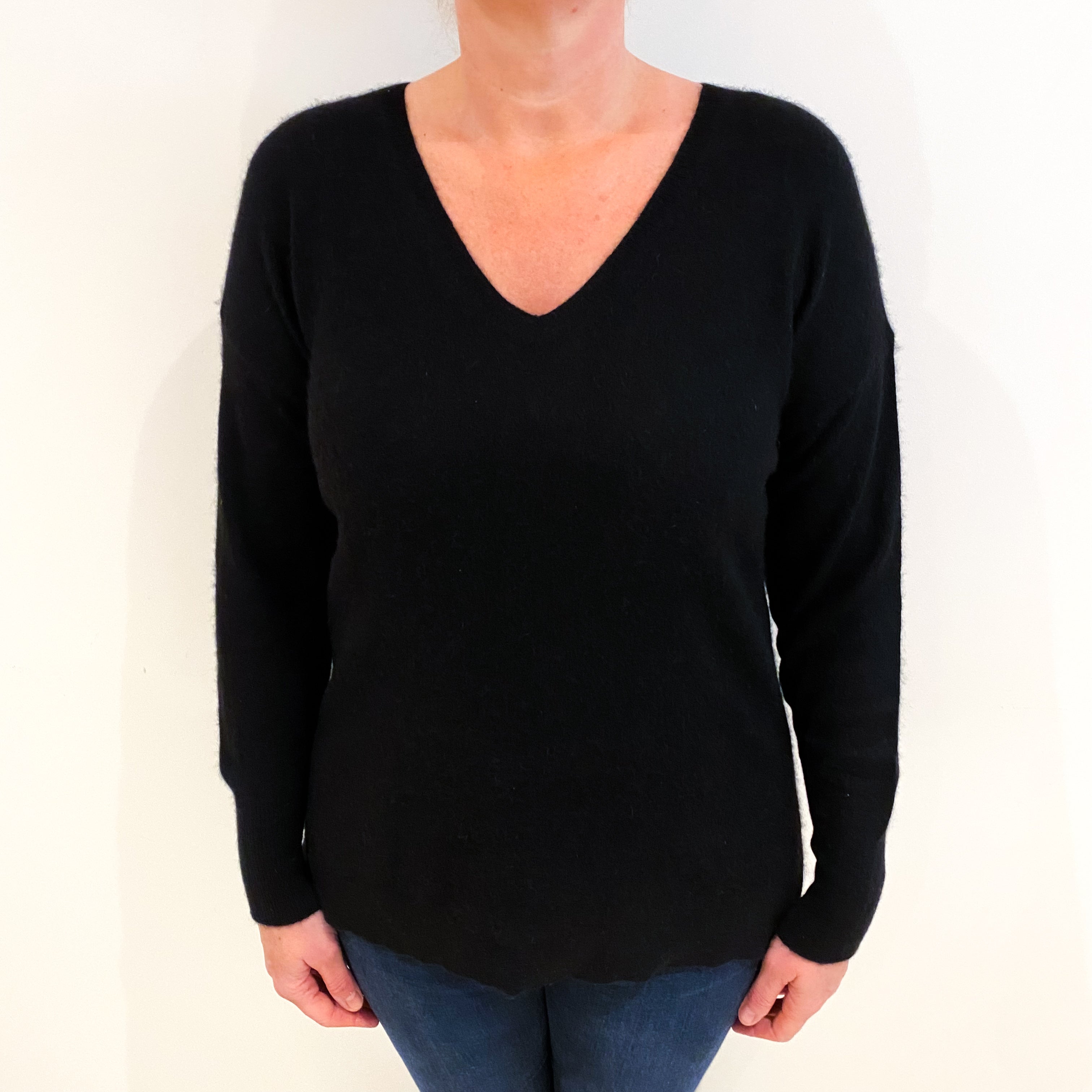 Black Cashmere V Neck Jumper Large