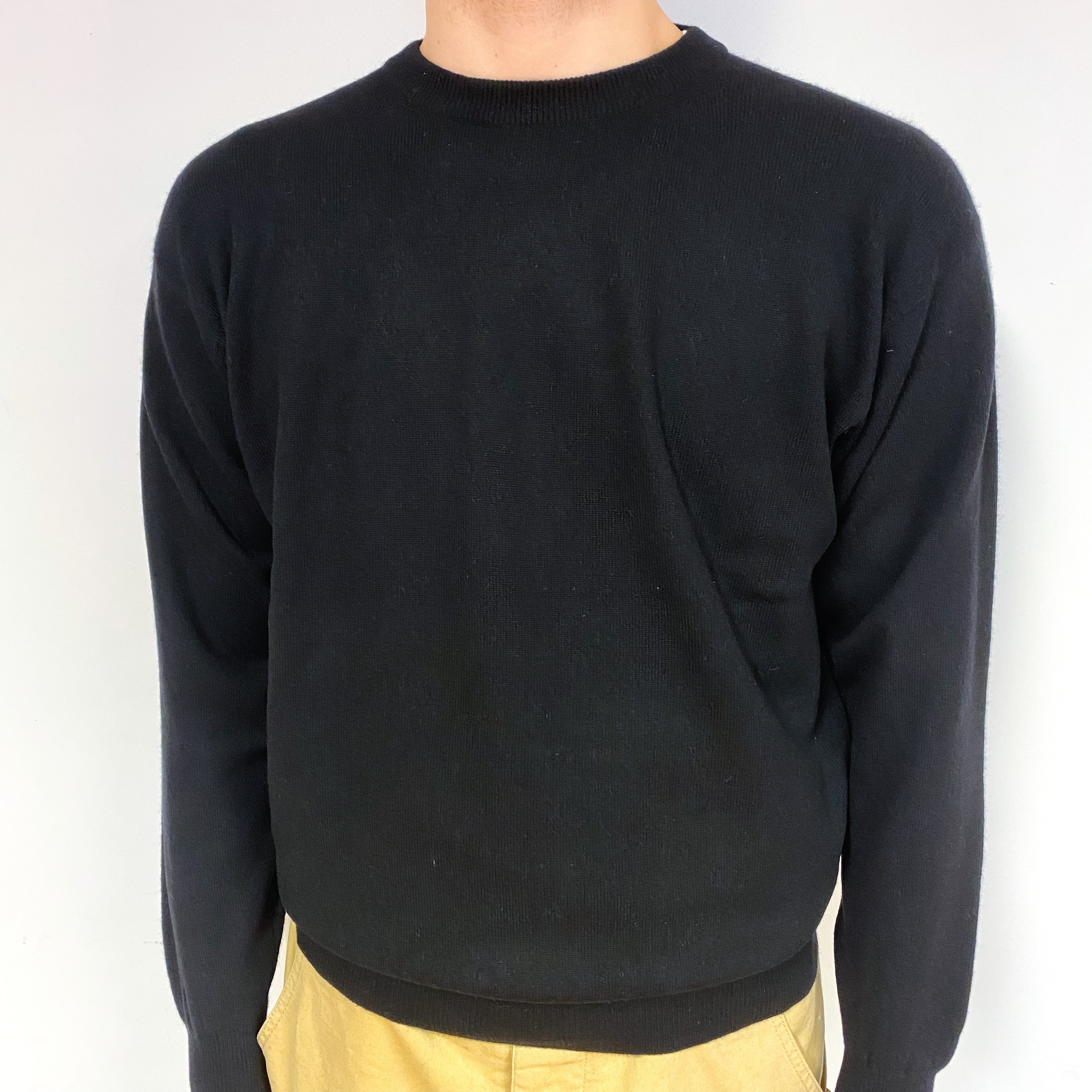 Men's Black Cashmere Crew Neck Jumper Large