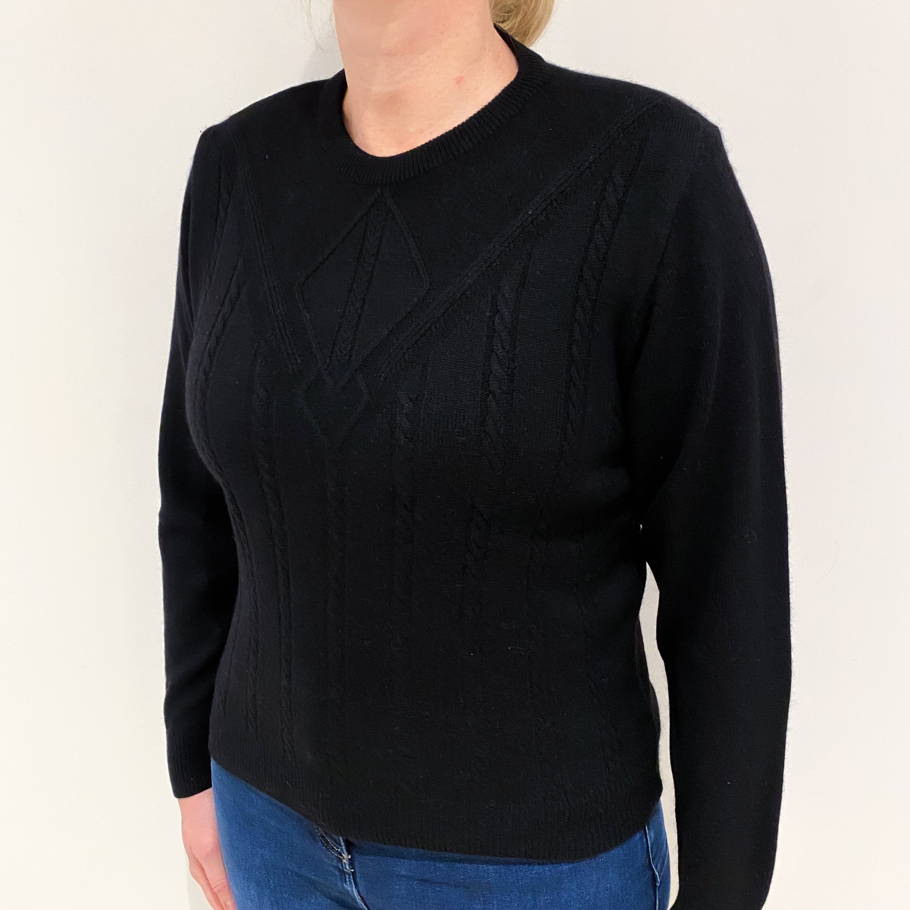 Black cable front Cashmere V Neck Jumper Large