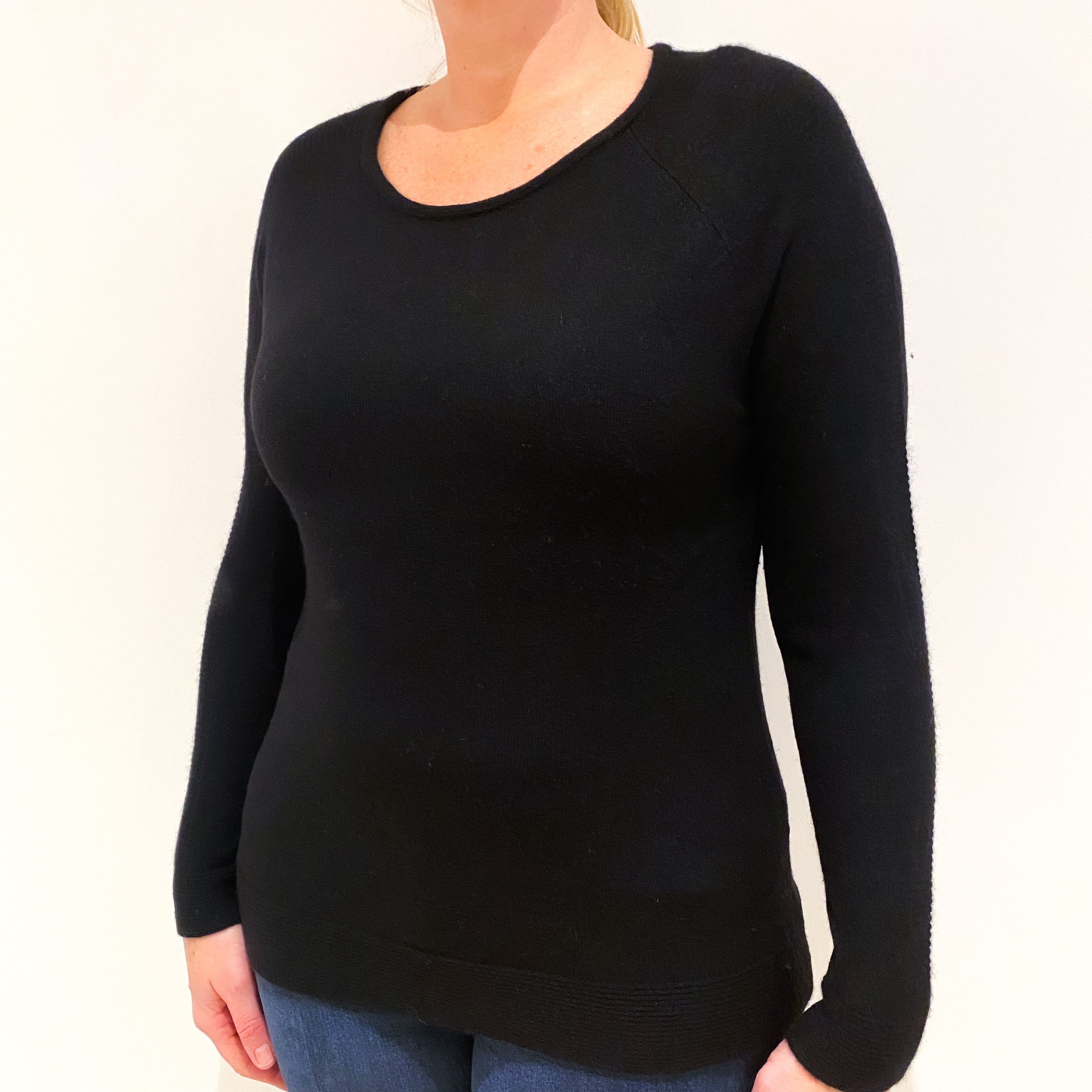 Black Cashmere Crew Neck Jumper Large