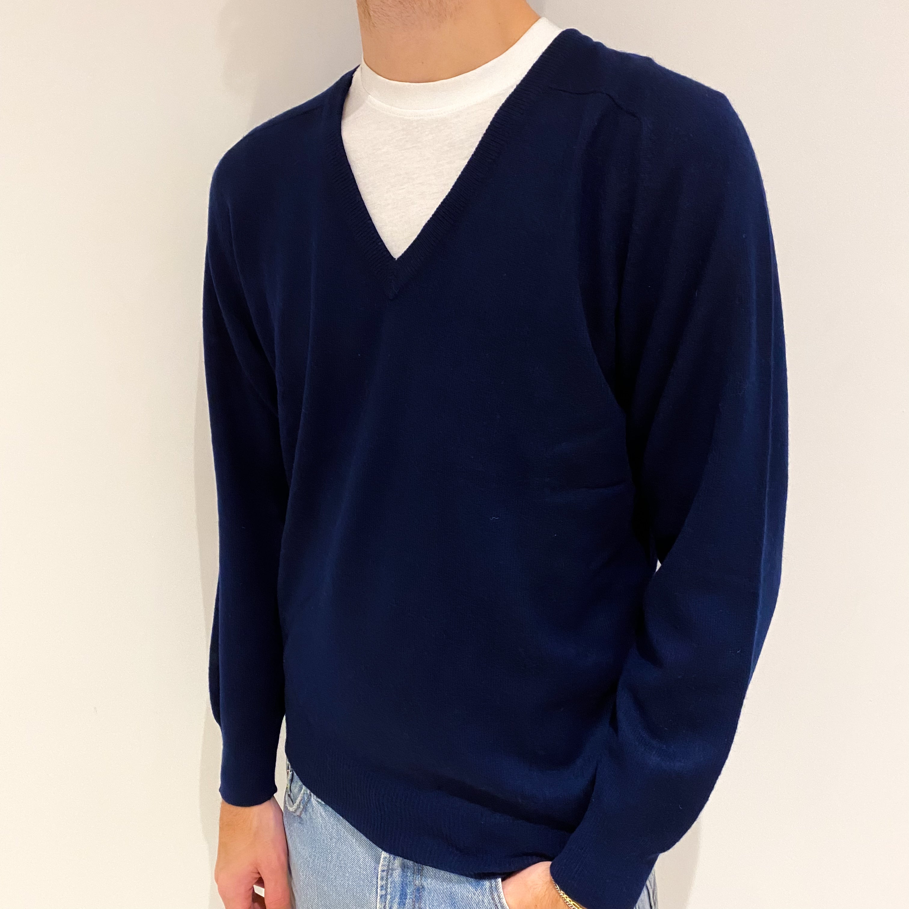 Men's Navy Blue Cashmere V Neck Jumper Large