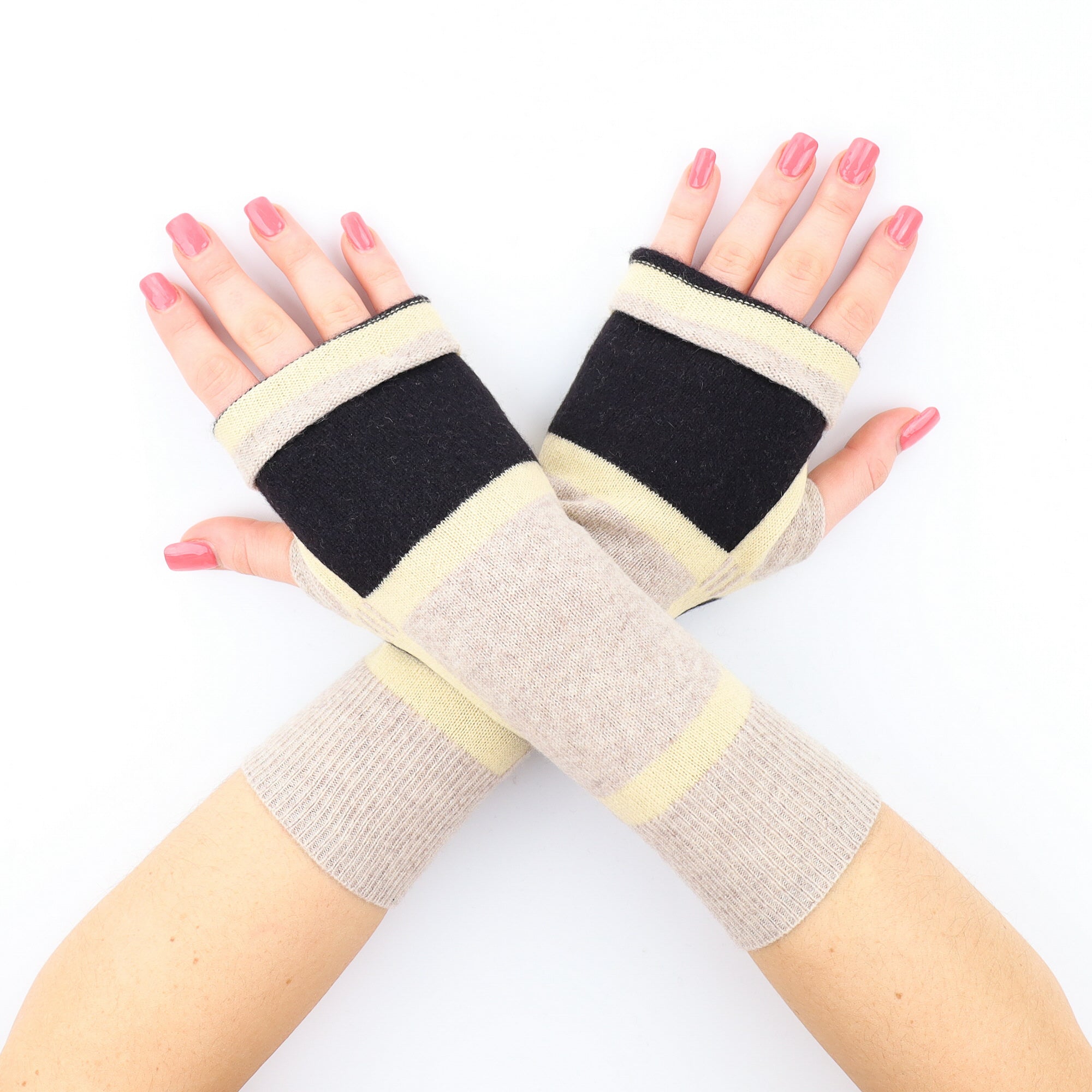Light Sand, Black and Pale Yellow Check Fingerless Gloves