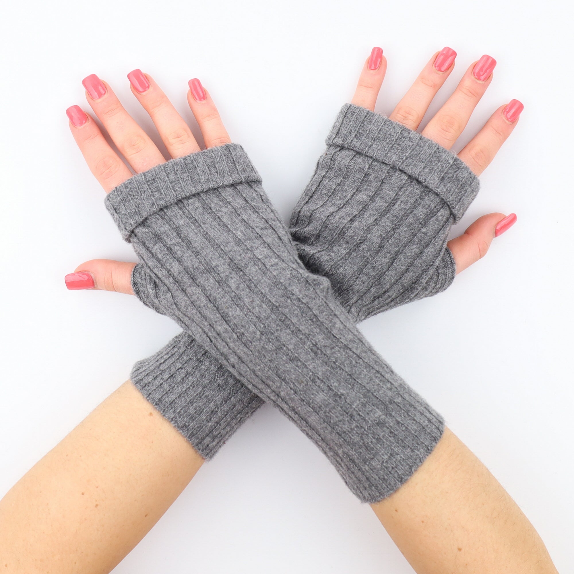 Ash Grey Ribbed Fingerless Gloves