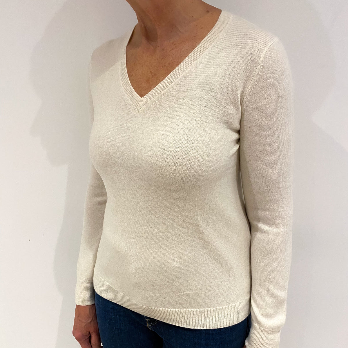 Ivory Cashmere V Neck Jumper Medium