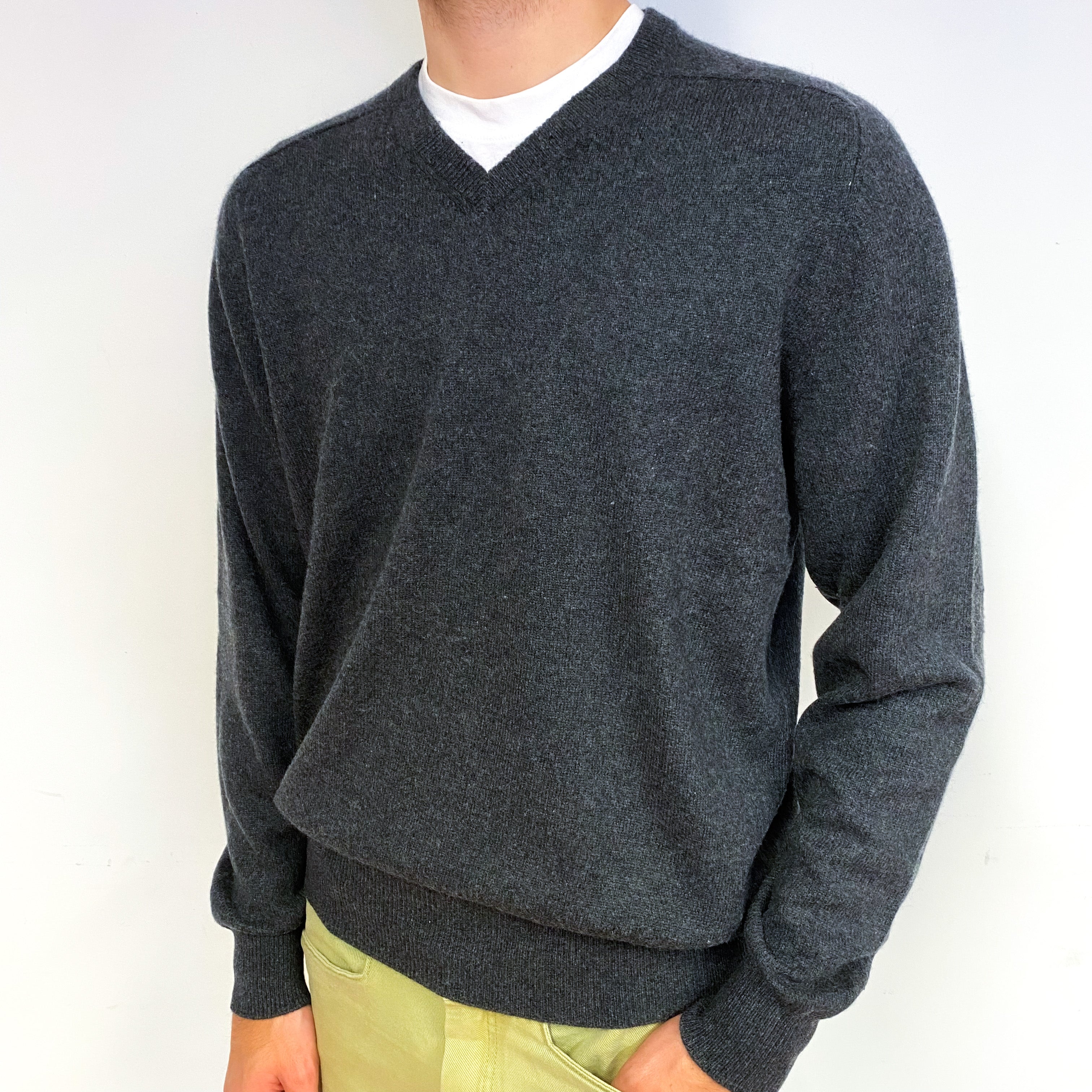 Men's Slate Grey Cashmere V-Neck Jumper Large