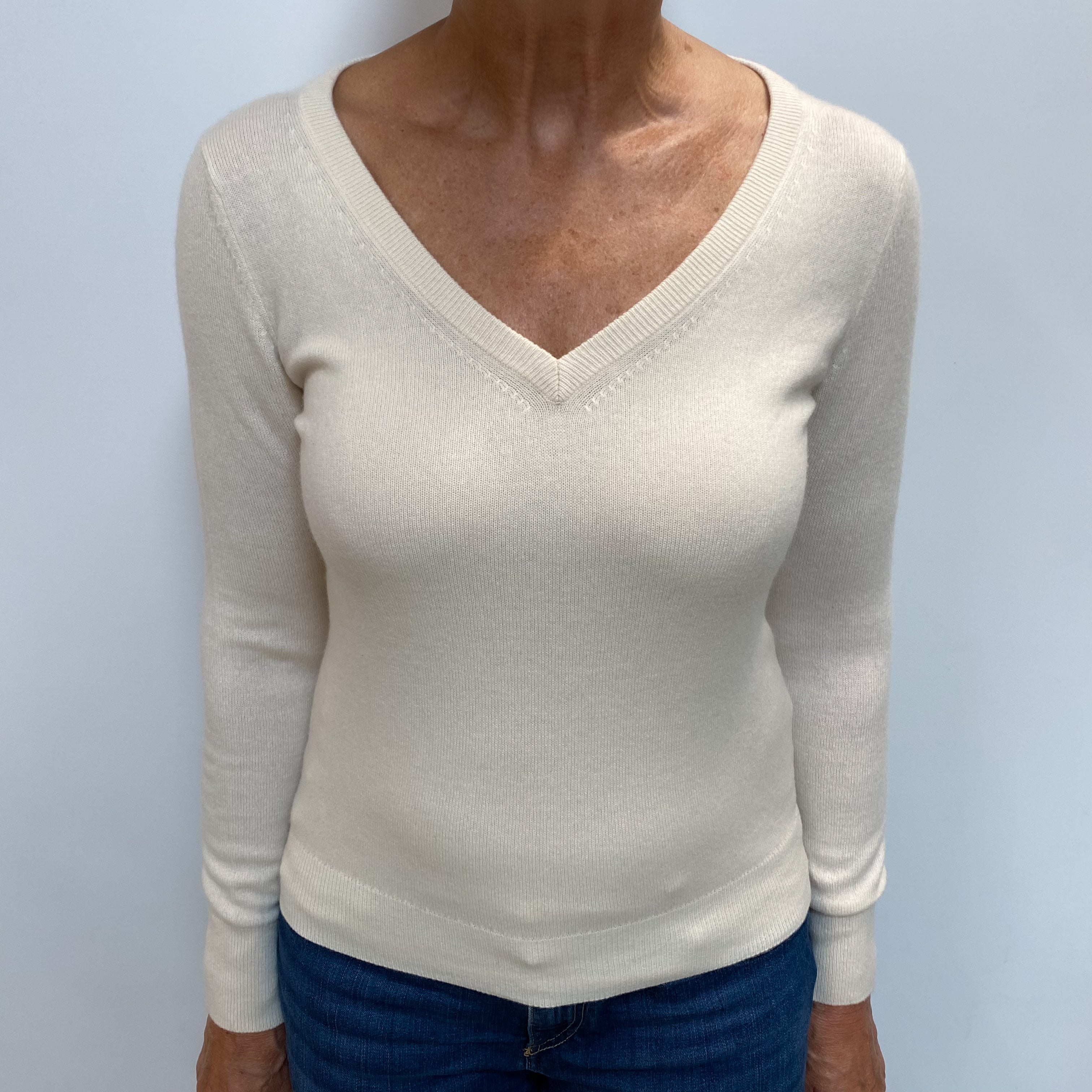 Ivory Cashmere V Neck Jumper Medium
