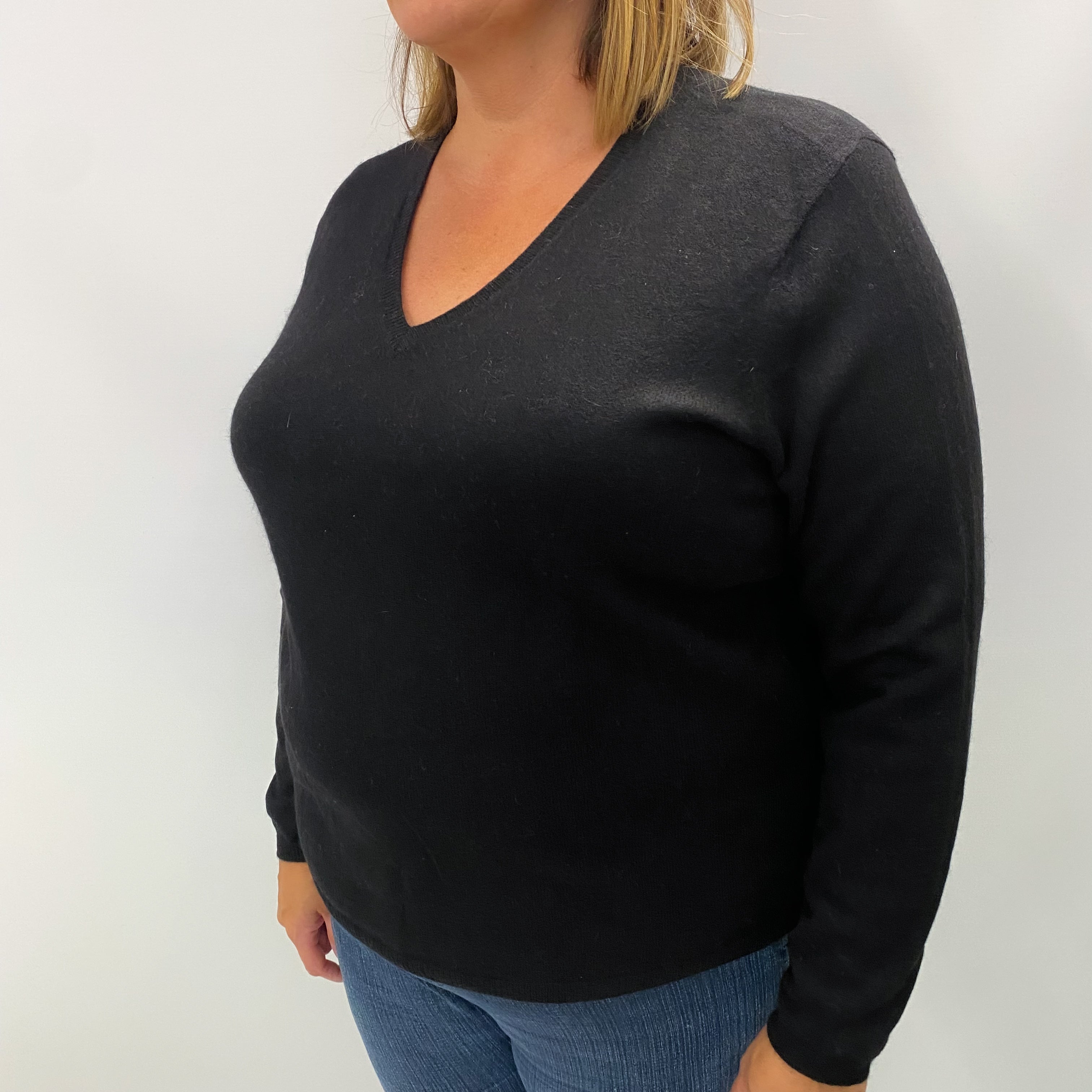 Black Cashmere V Neck Jumper Extra Large