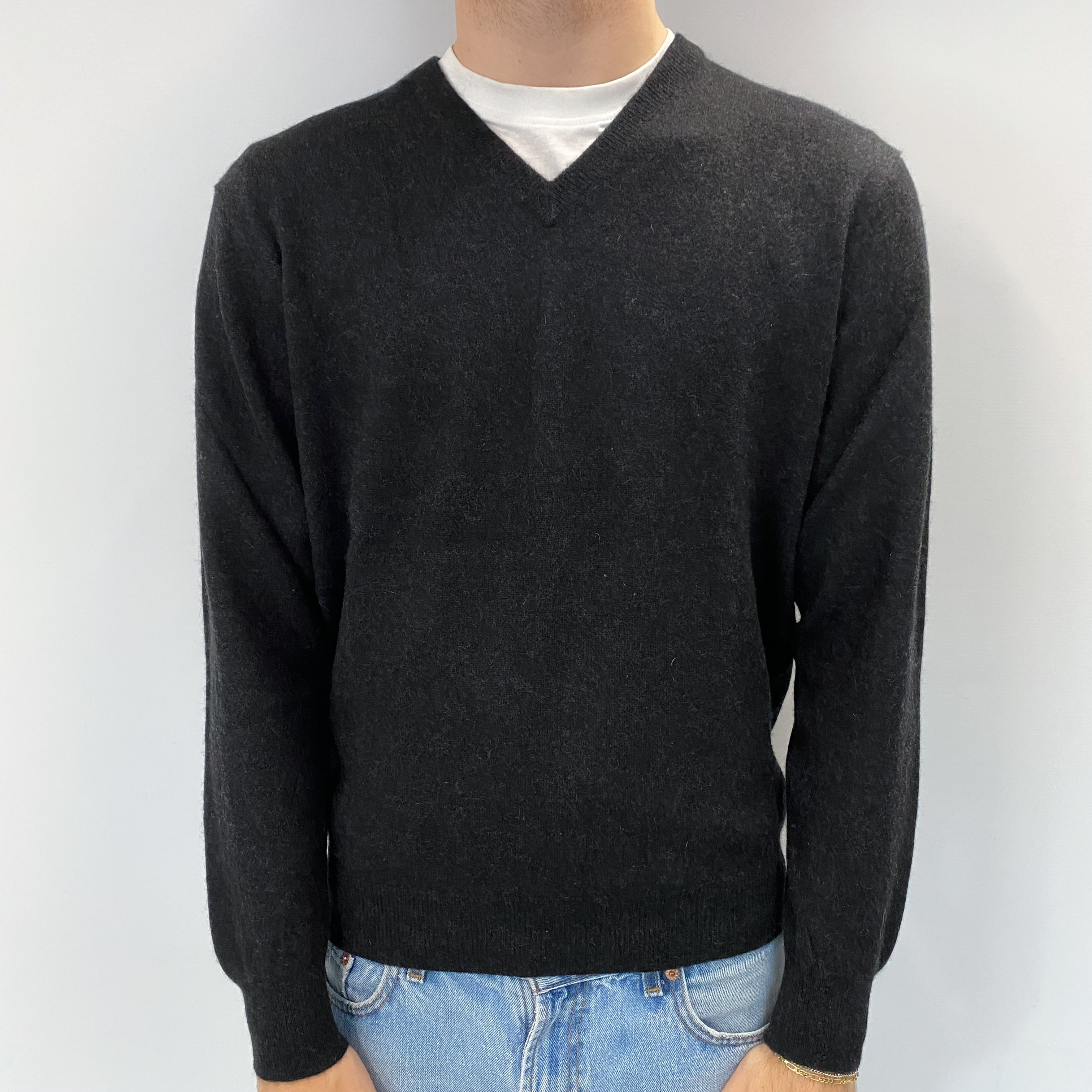 Men's Charcoal Grey Cashmere V Neck Jumper Medium