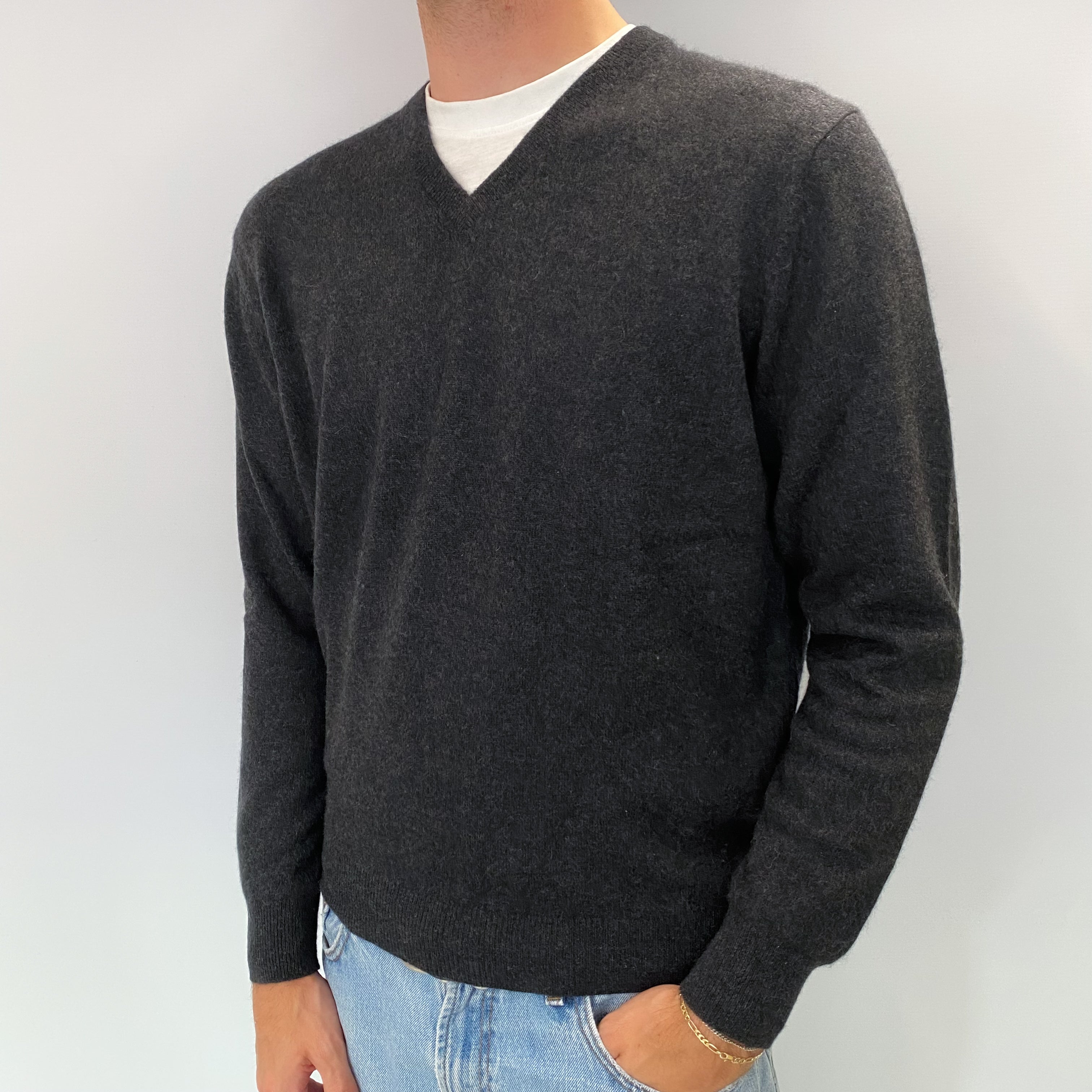Men's Charcoal Grey Cashmere V Neck Jumper Medium