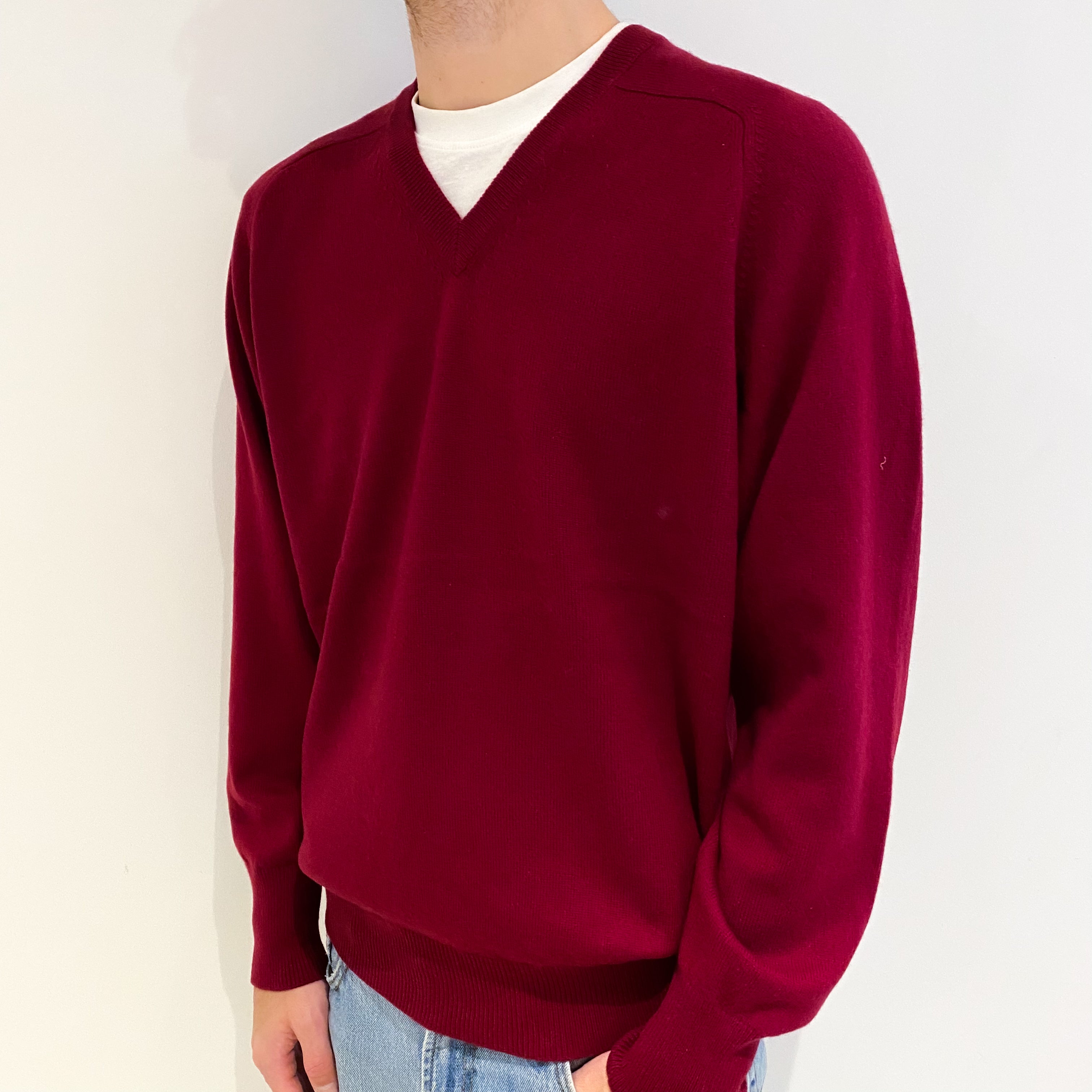 Men's Burgundy Red Cashmere V Neck Jumper Large