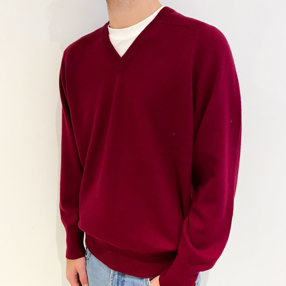 Men's Burgundy Red Cashmere V Neck Jumper Large