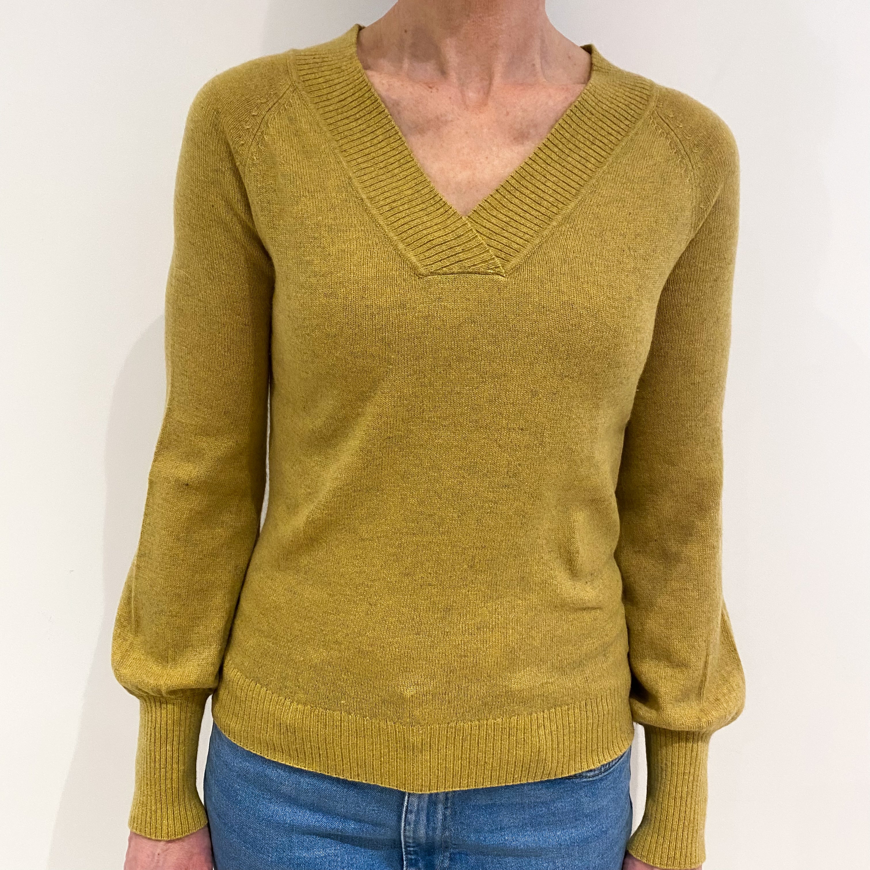 Flaxen Yellow Fleck Cashmere V Neck Jumper with Gathered Cuff Small