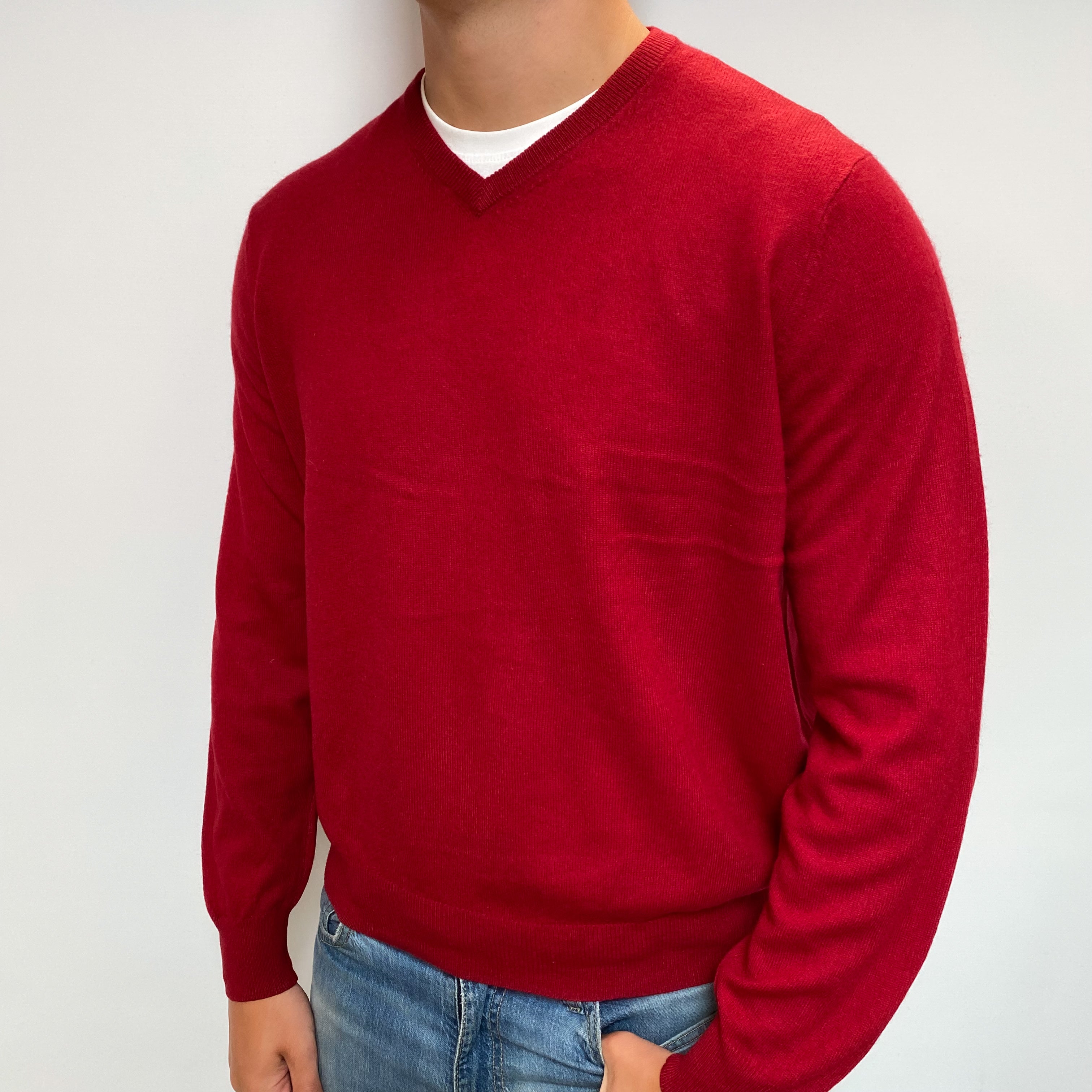 Men's Phoenix Red Cashmere V Neck Jumper XL