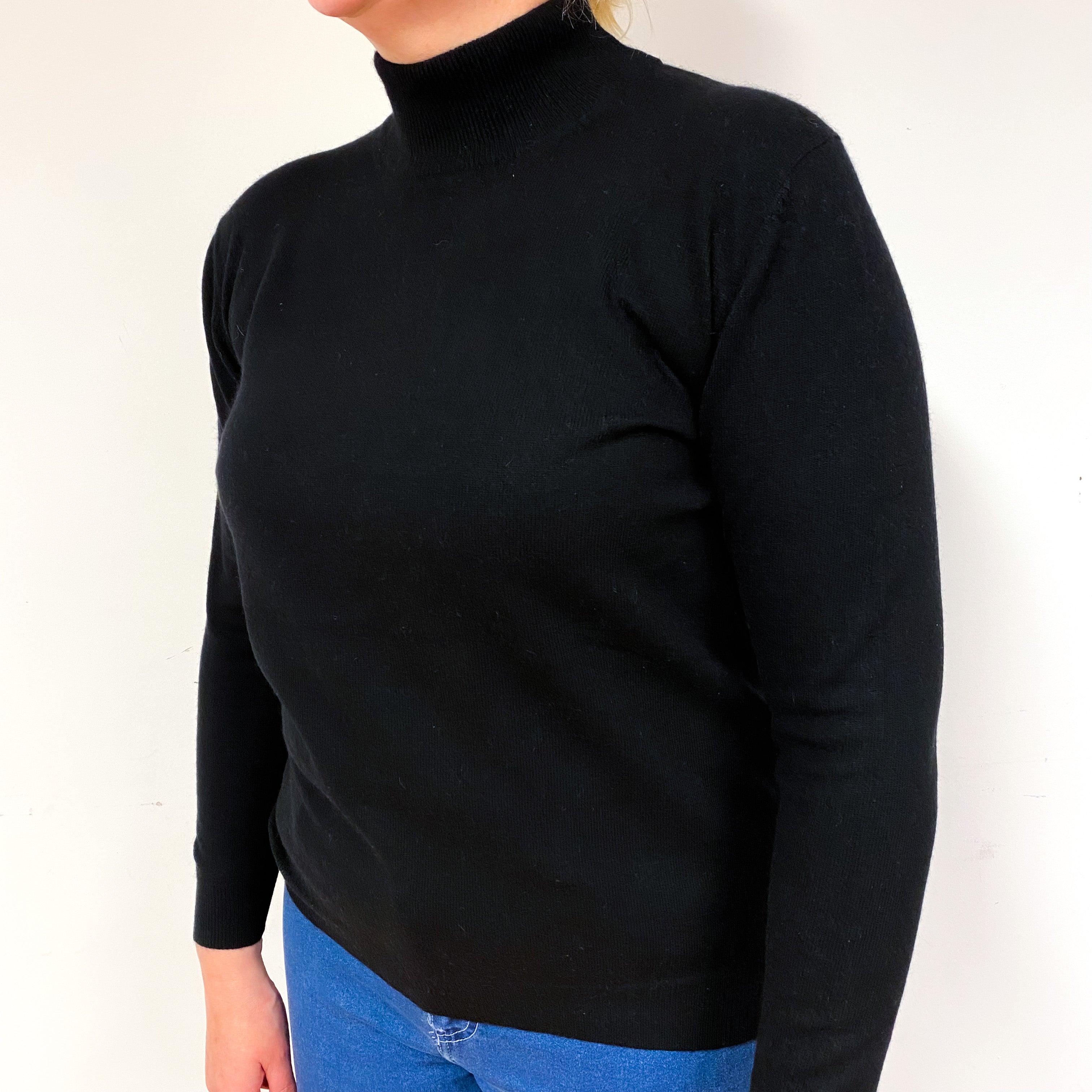 Black Cashmere Turtle Neck Jumper Large