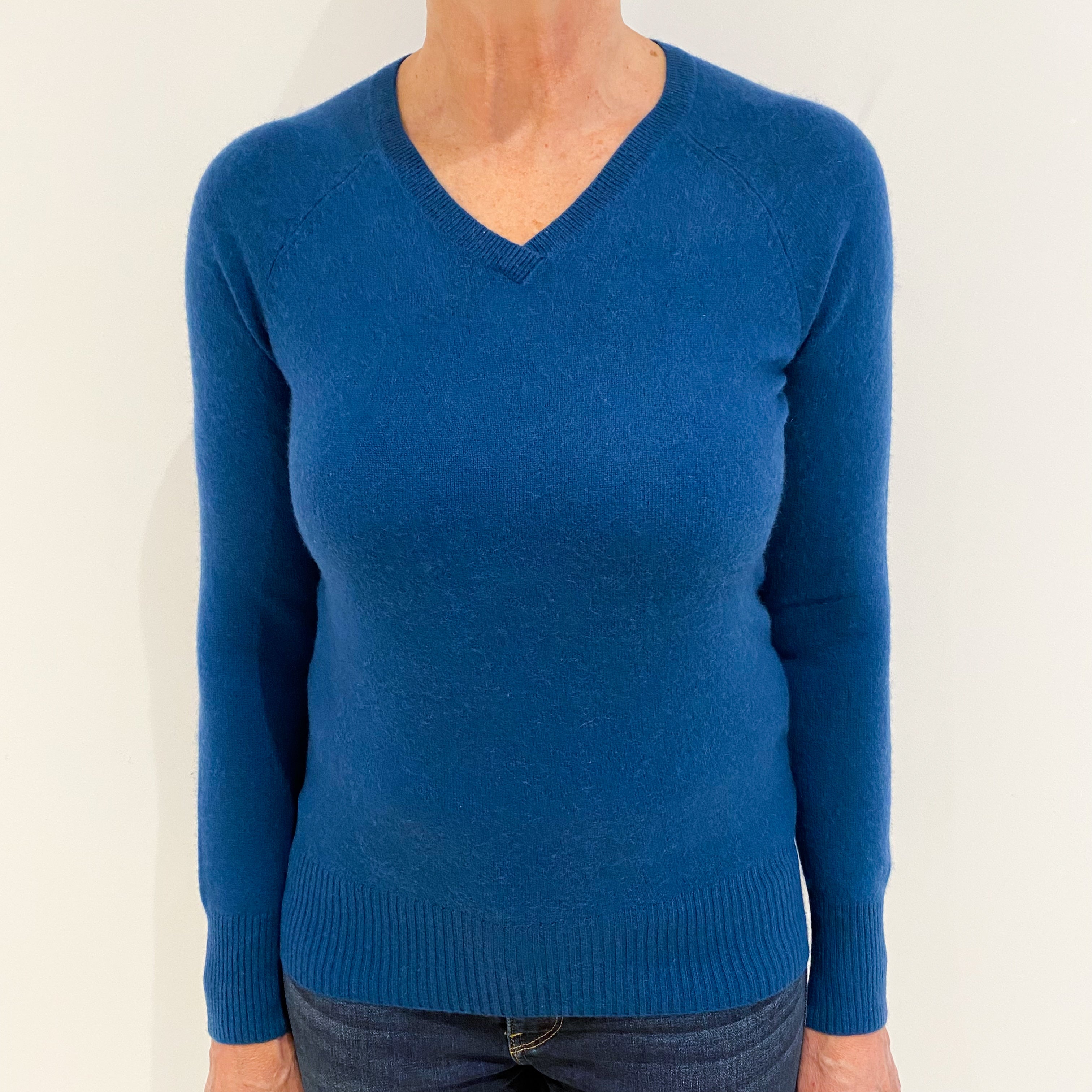 Peacock Blue Cashmere Scoop Hem V-Neck Jumper Medium