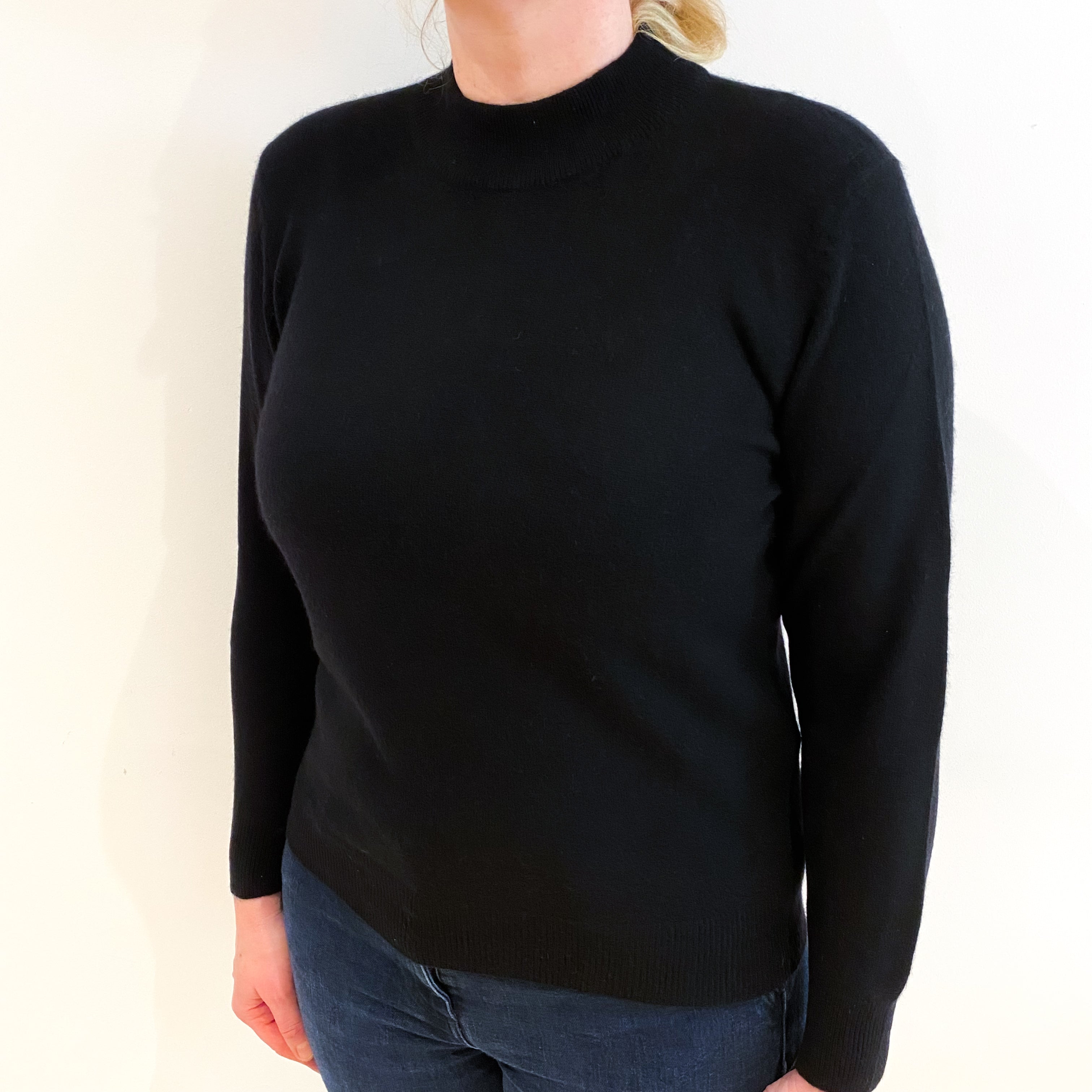 Black Cashmere Turtle Neck Jumper Large