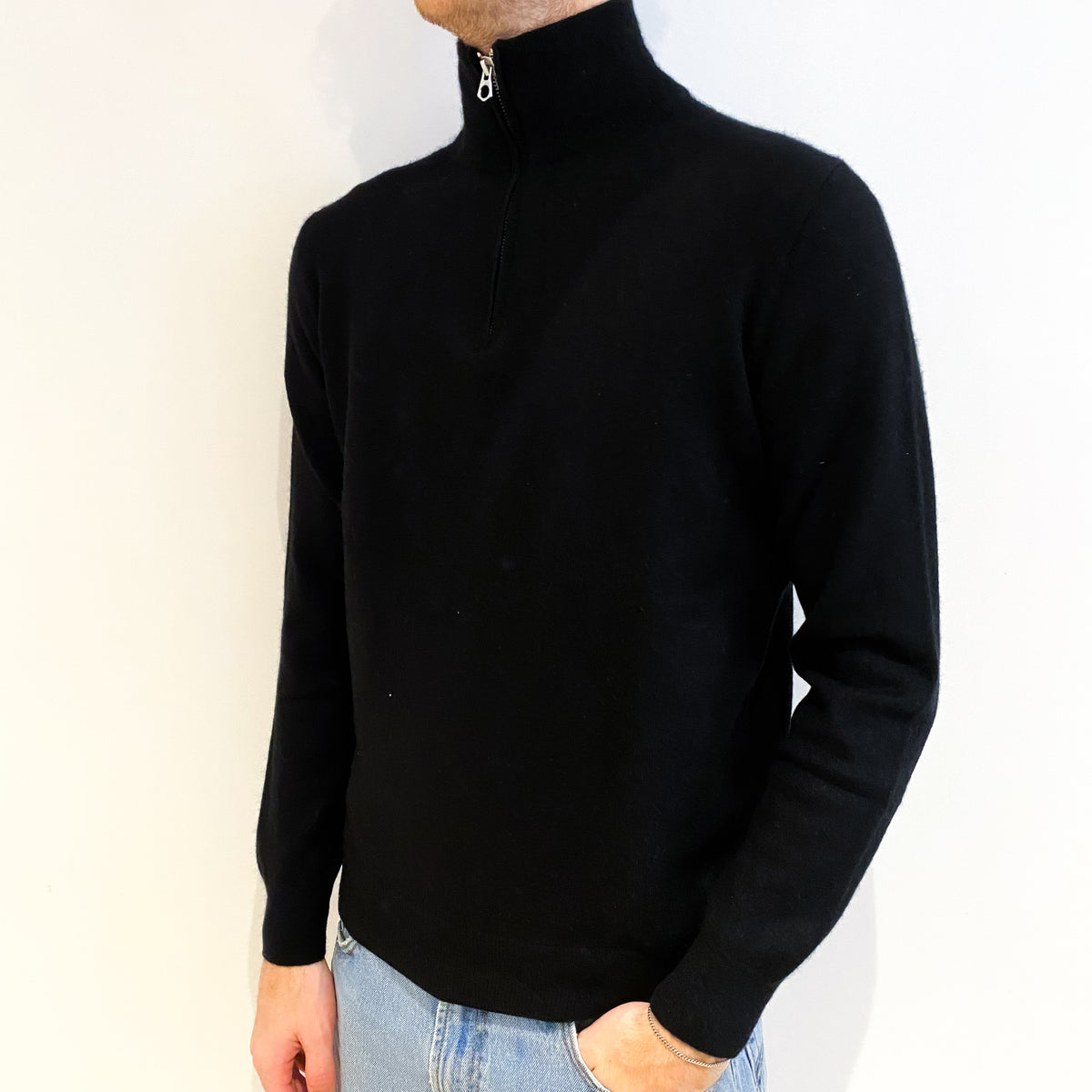 Men's Black Cashmere 1/4 Zip Jumper Medium