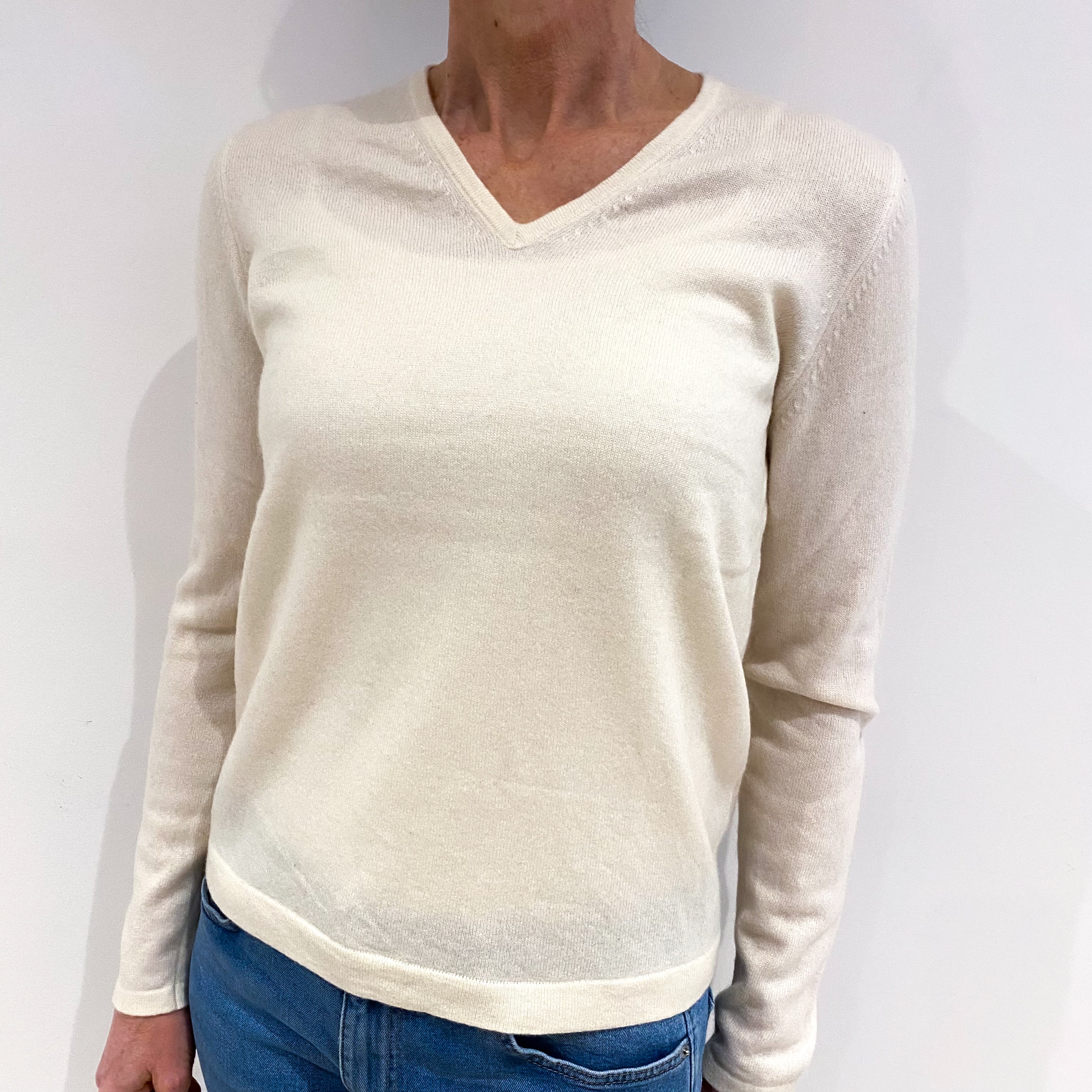 Vanilla Cream Cashmere V Neck Jumper Small