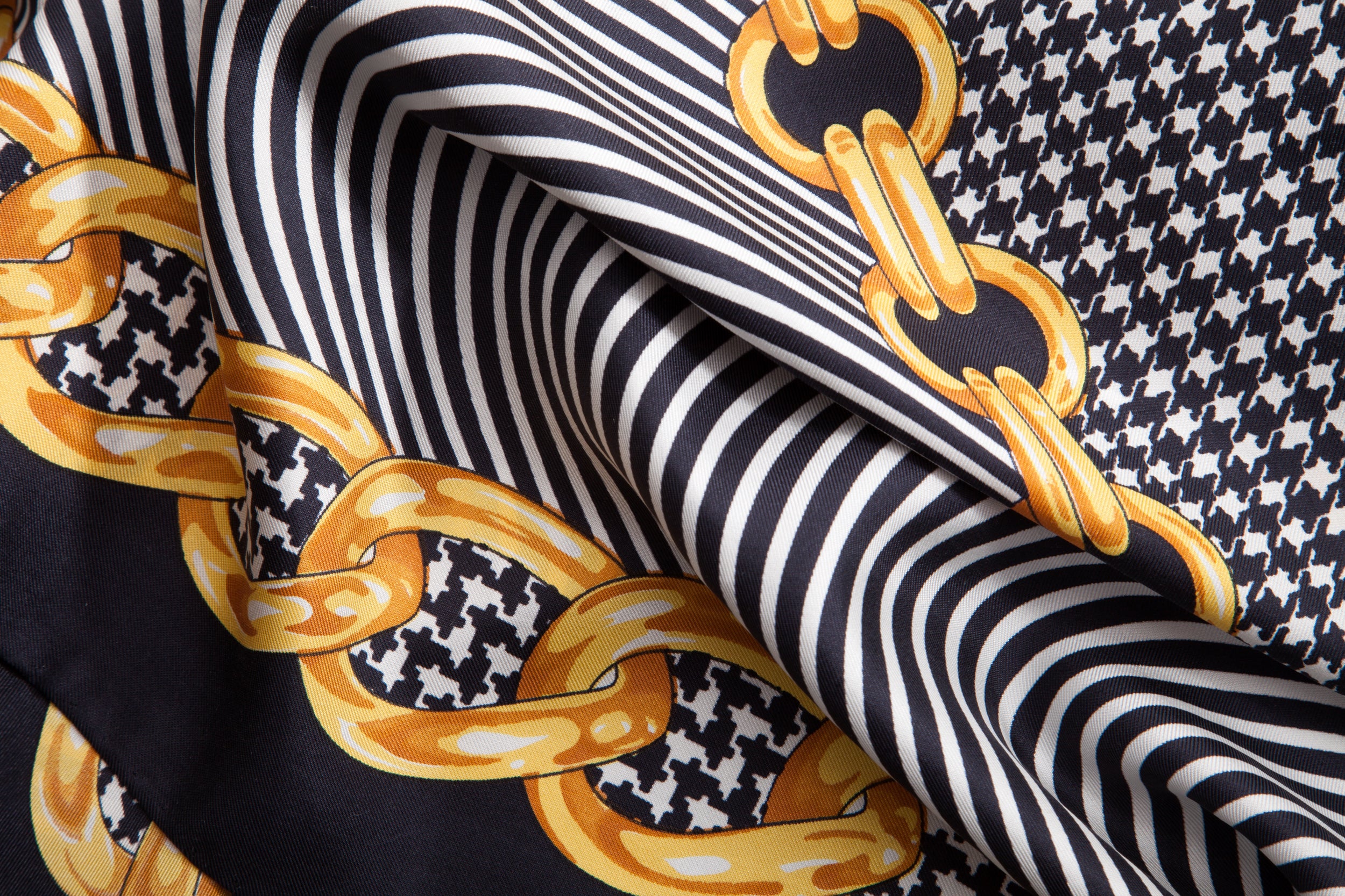 Brand New Italian Black and White Chain Design Silk Scarf