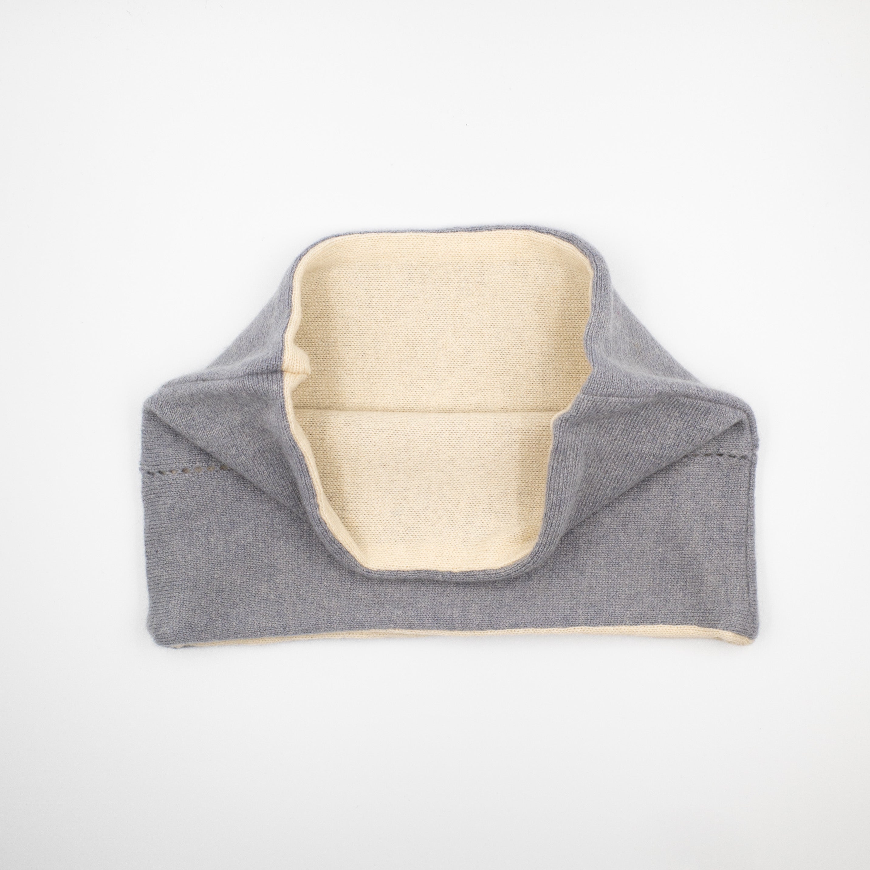 Men’s Dove Grey and Cream Neck Warmer