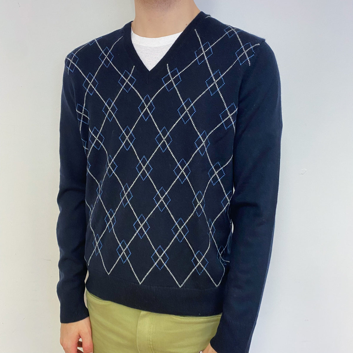 Men’s Italian Navy Diamond Patterned V Neck Jumper Large