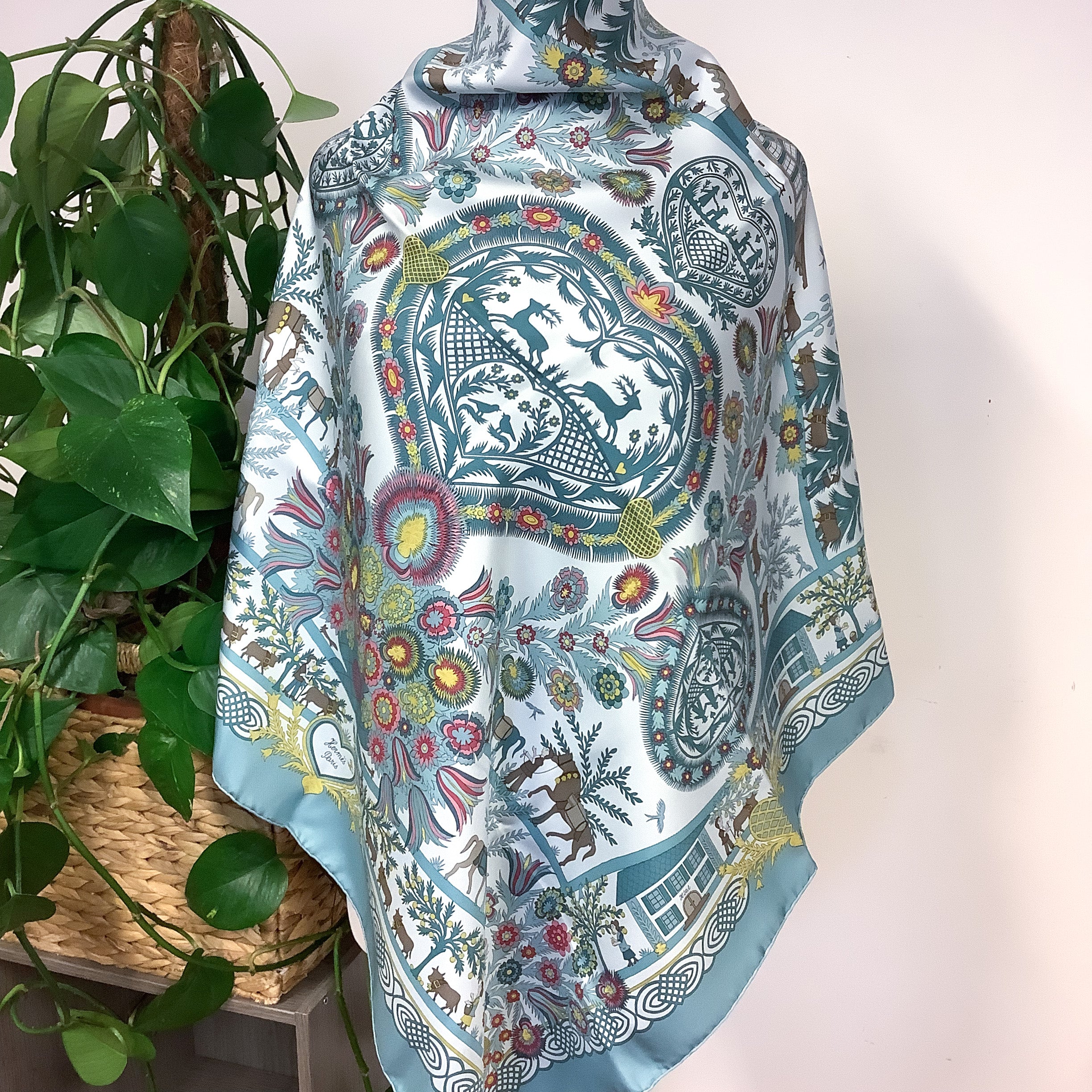 Boxed Hermes Decoupages 1997 Designer Silk Scarf