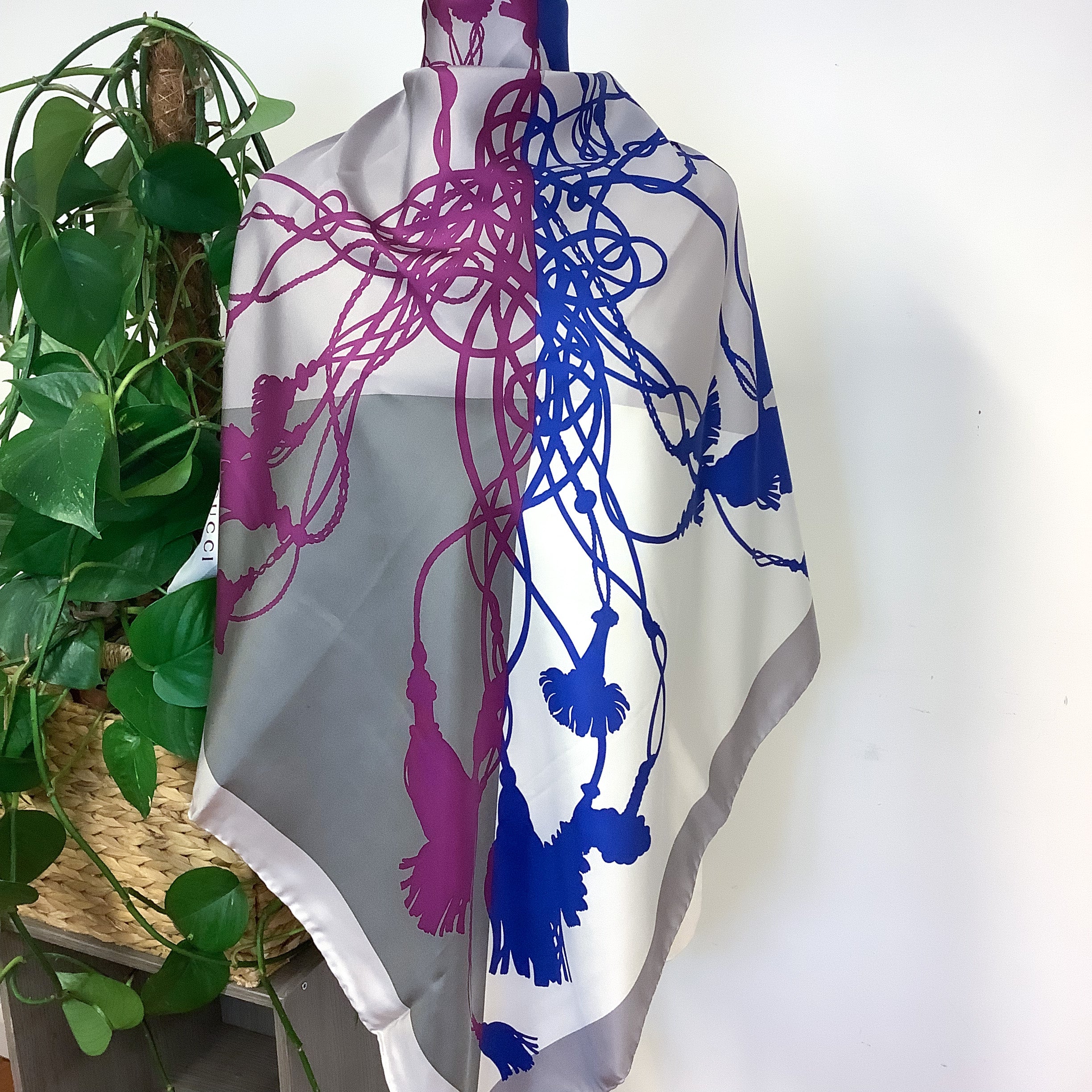 Gucci Abstract Designer Modern Silk Scarf