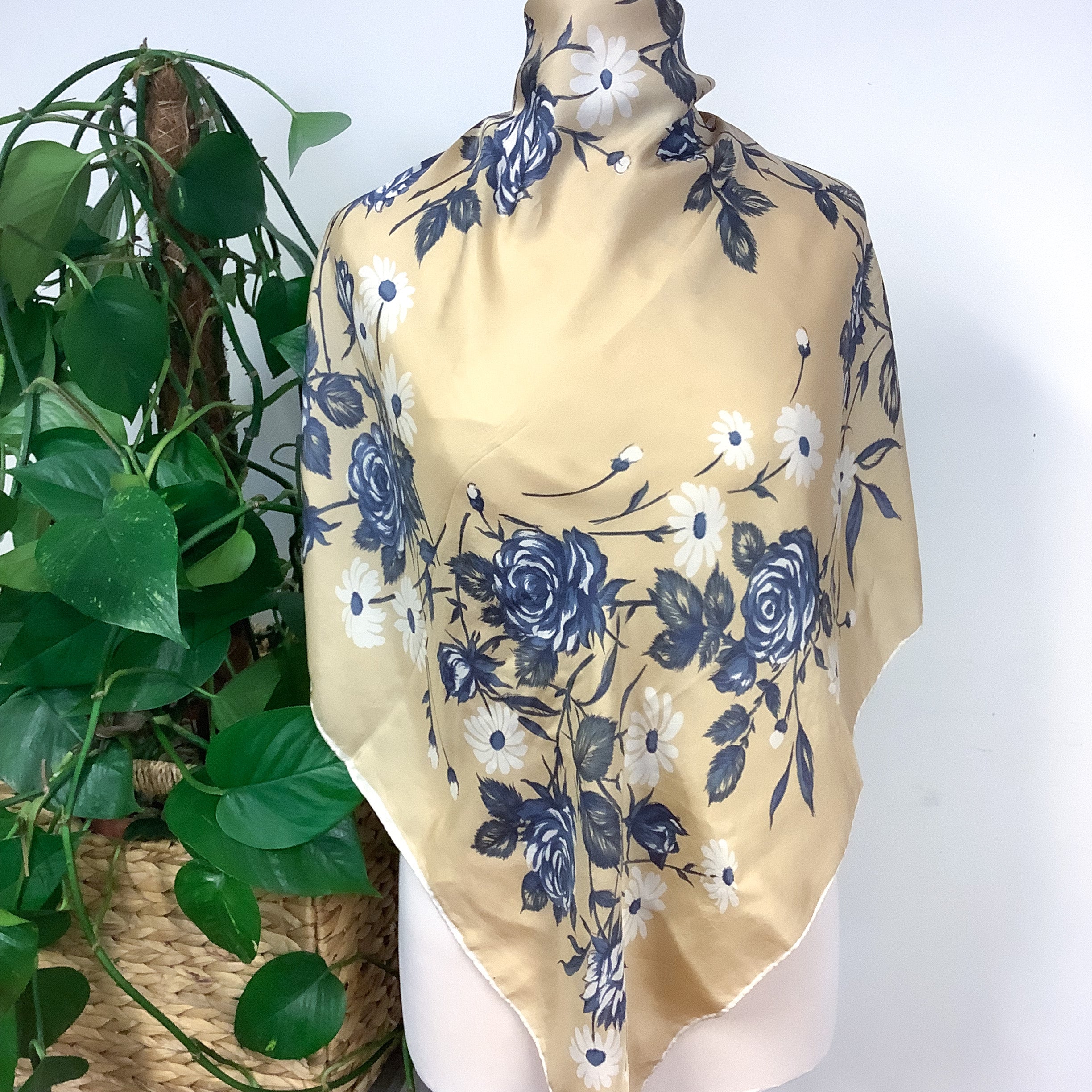 Jacqmar 1970s Floral Vintage Silk Scarf