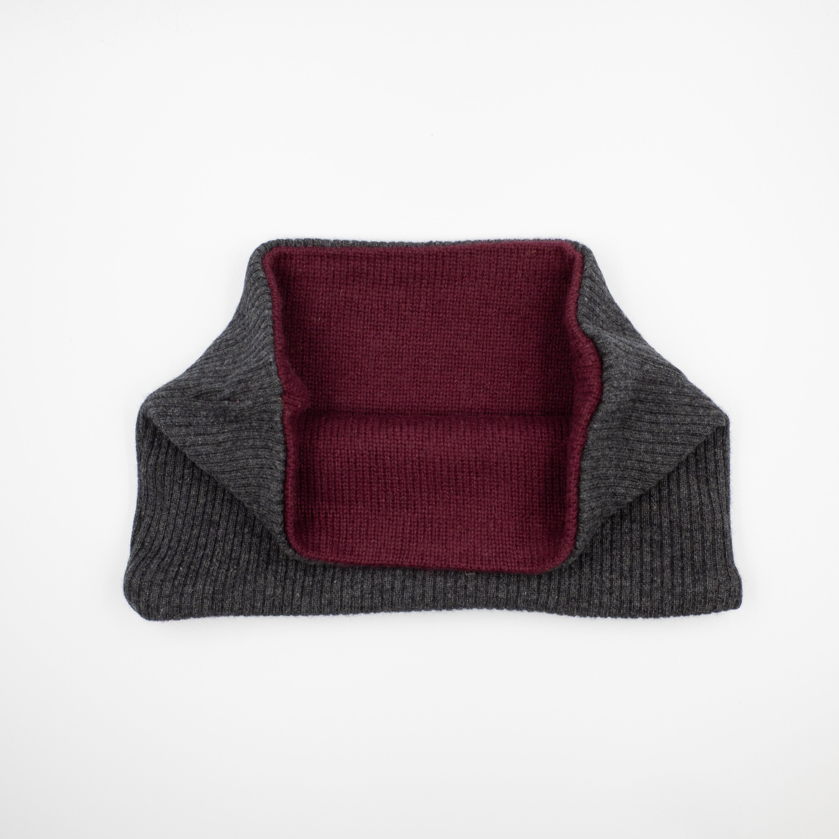 Men’s Charcoal Grey Rib and Burgundy Neck Warmer