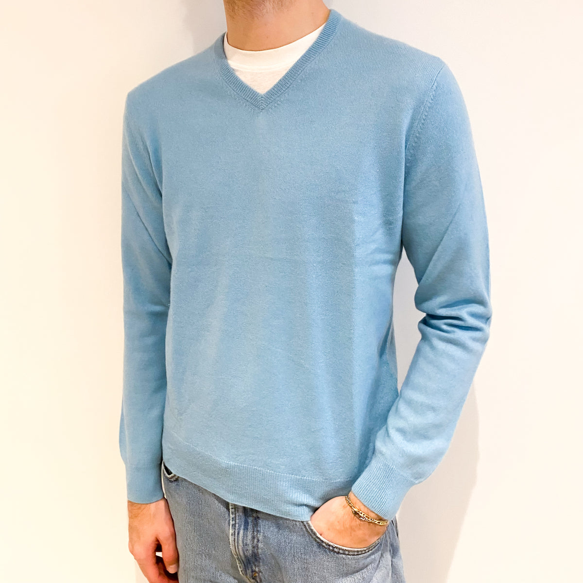 Men's Sky Blue Cashmere V Neck Jumper Large