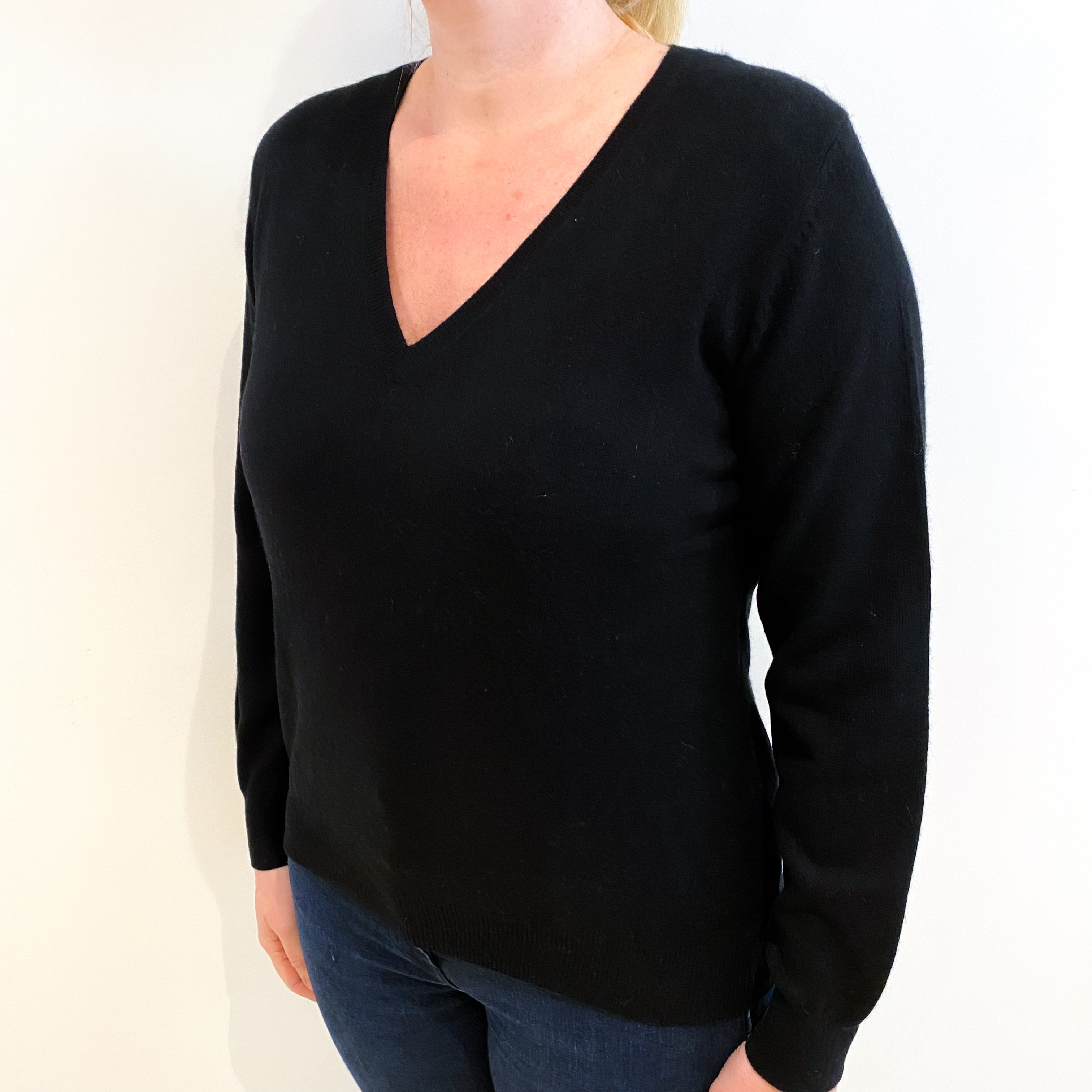 Black Cashmere V Neck Jumper Large