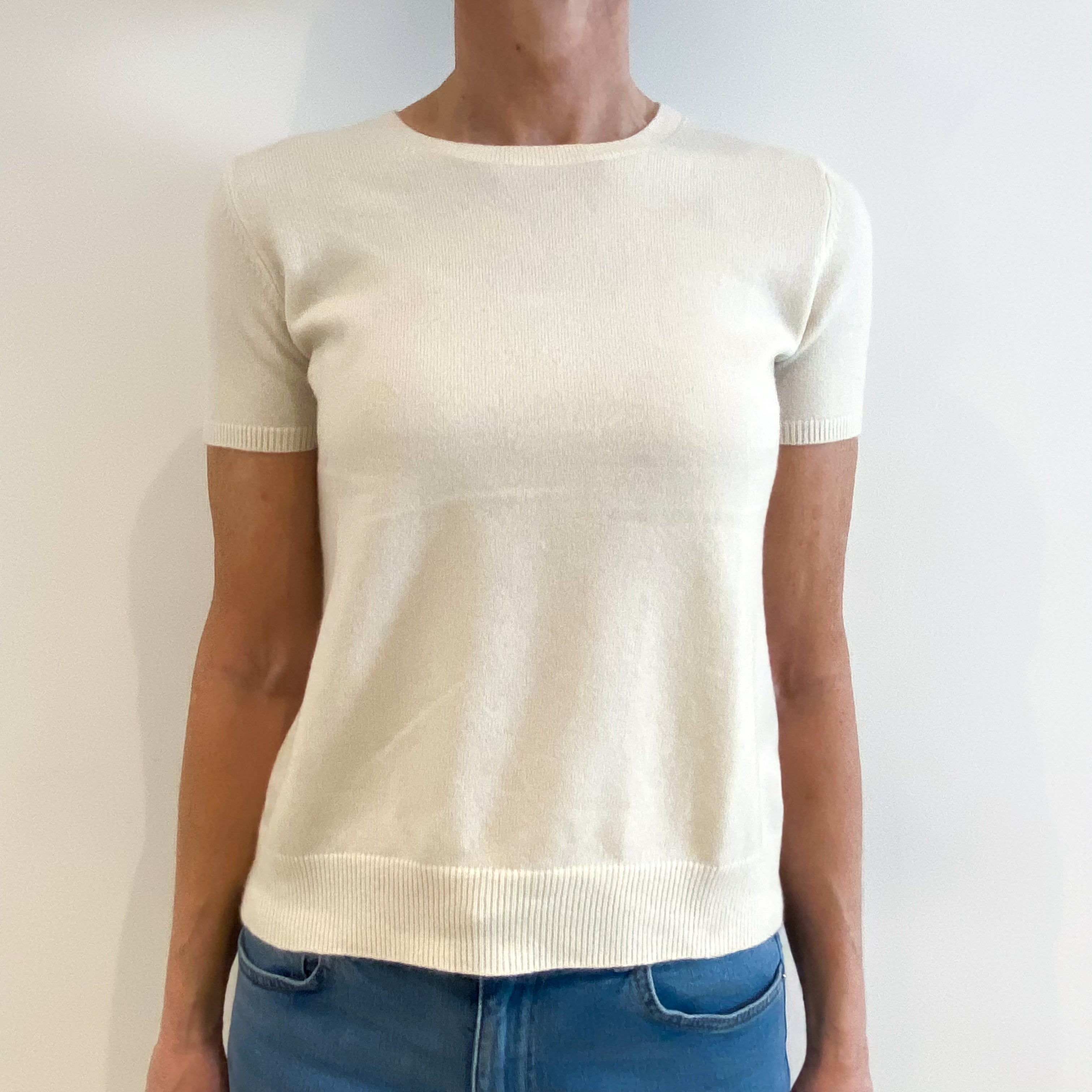 Ivory Cream Cashmere Short Sleeved Crew Neck Small