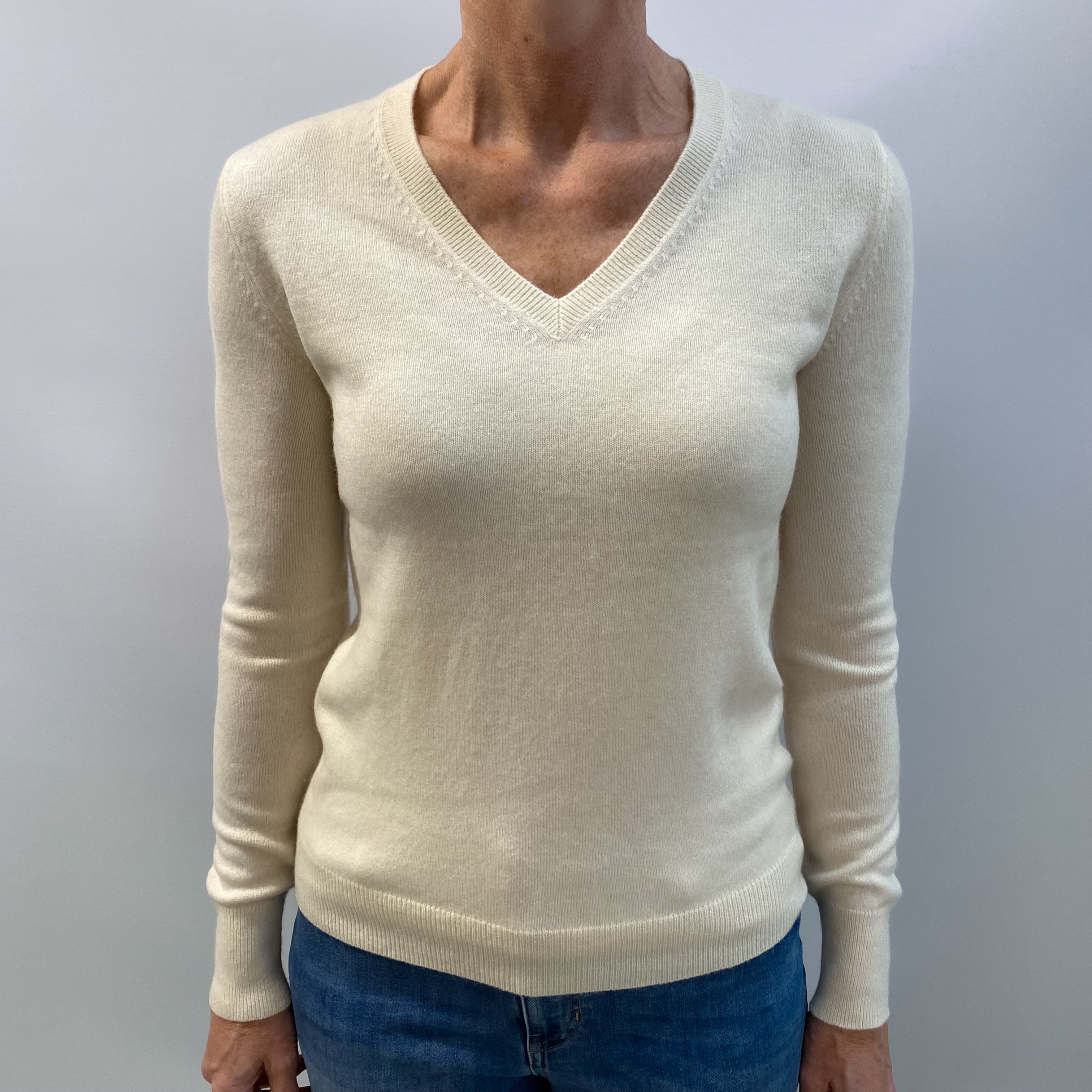 Vanilla Cream Cashmere V Neck Jumper Small