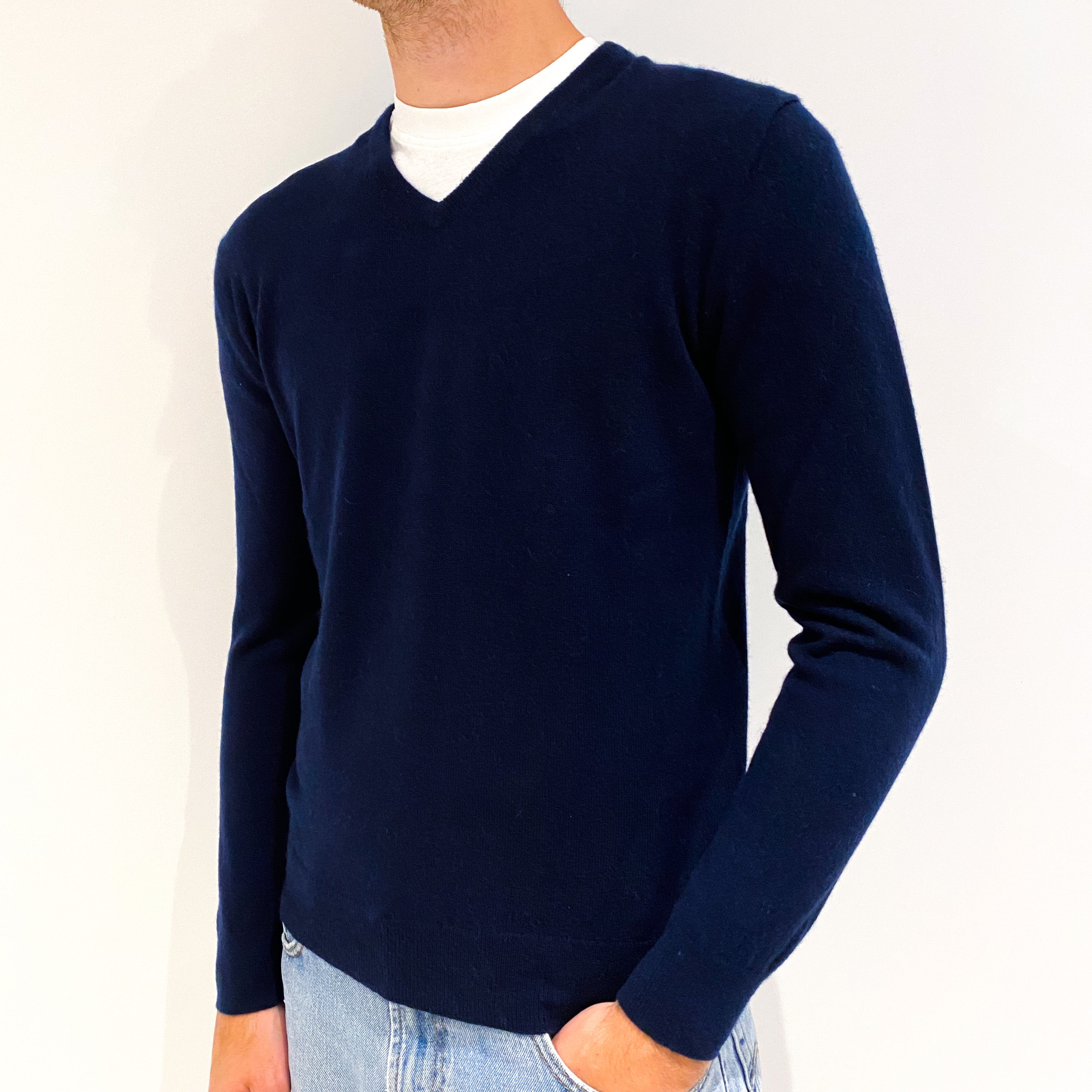 Men's Navy Blue Cashmere V-Neck Jumper Medium