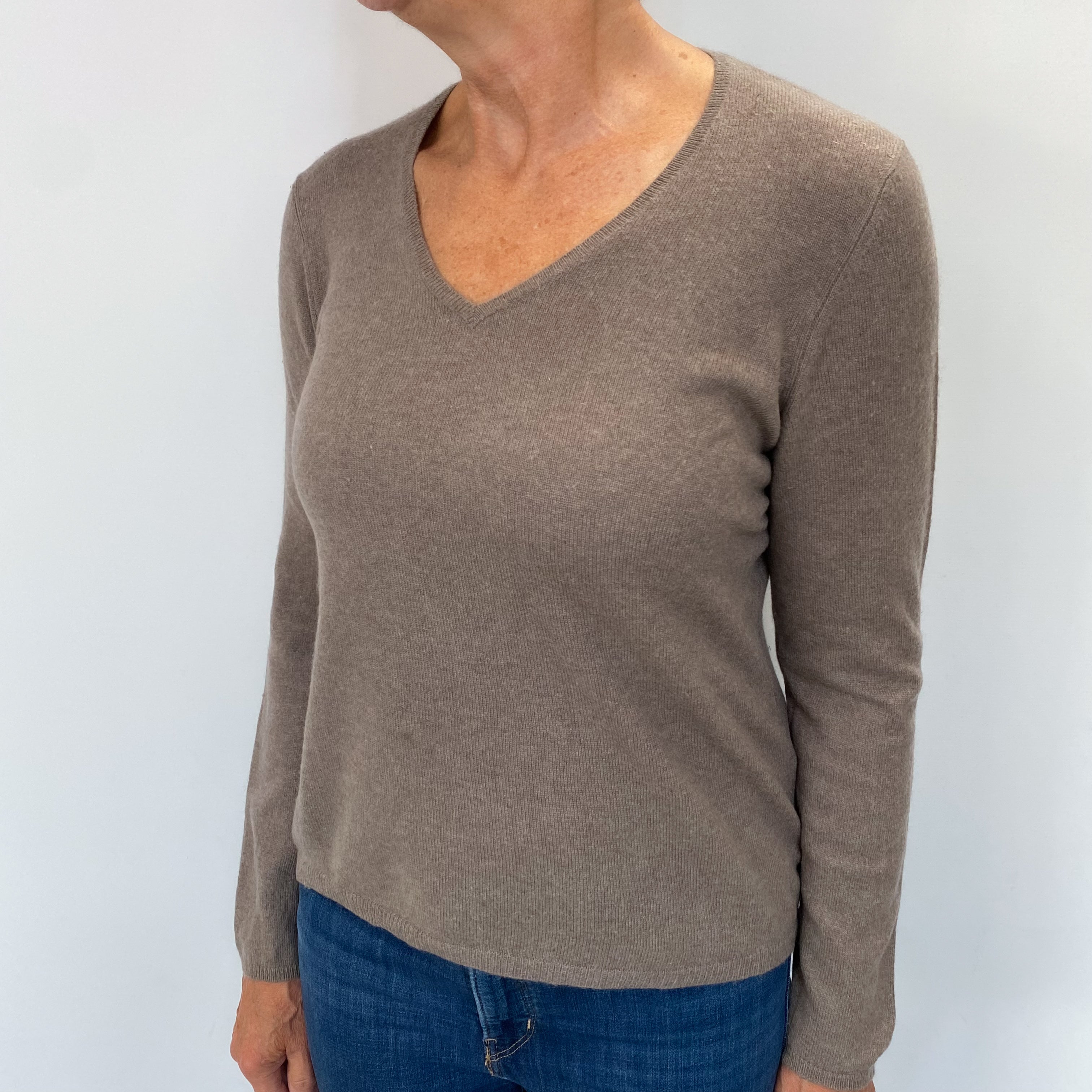 Cashmere V Neck Jumper Medium