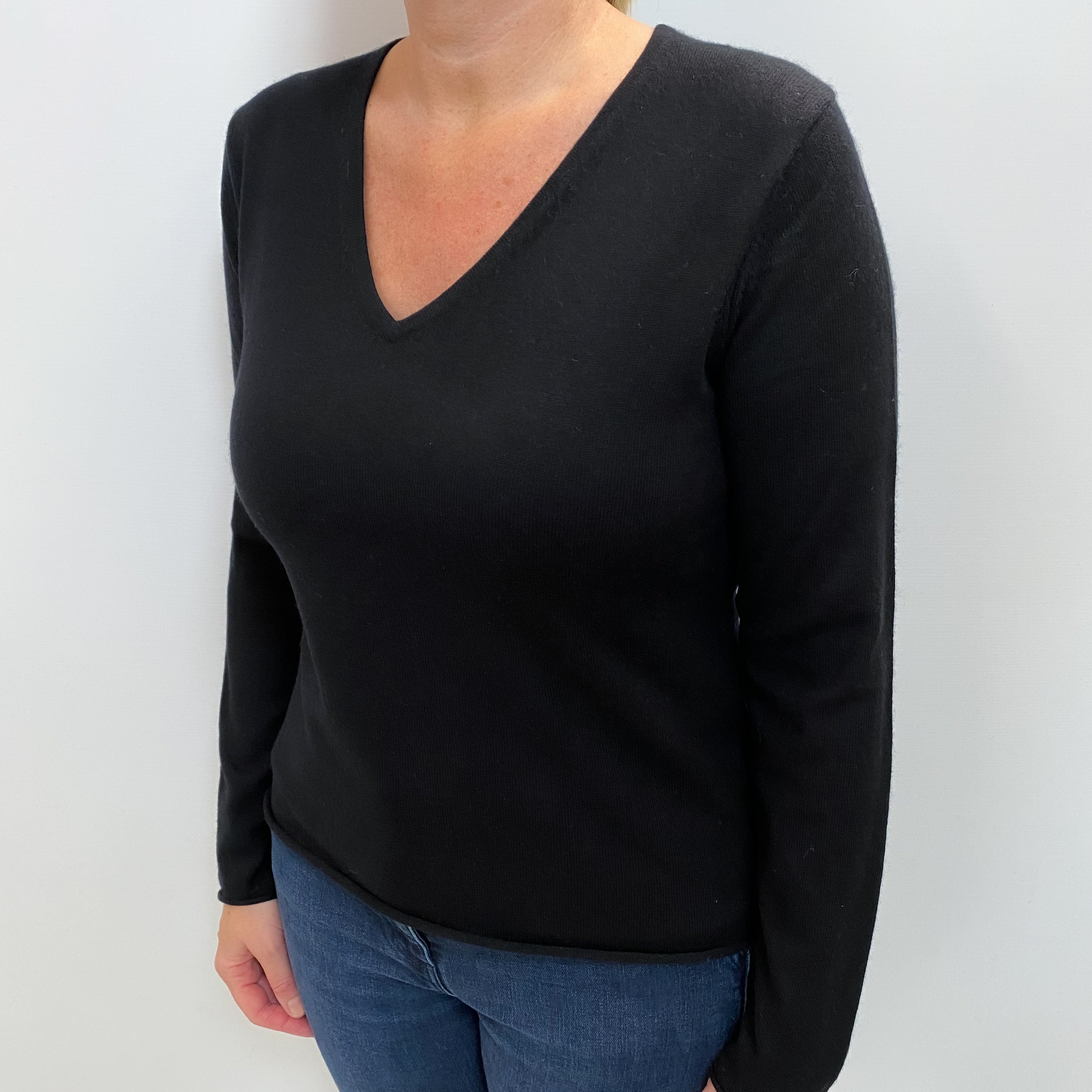 Black Cashmere V Neck Jumper Large