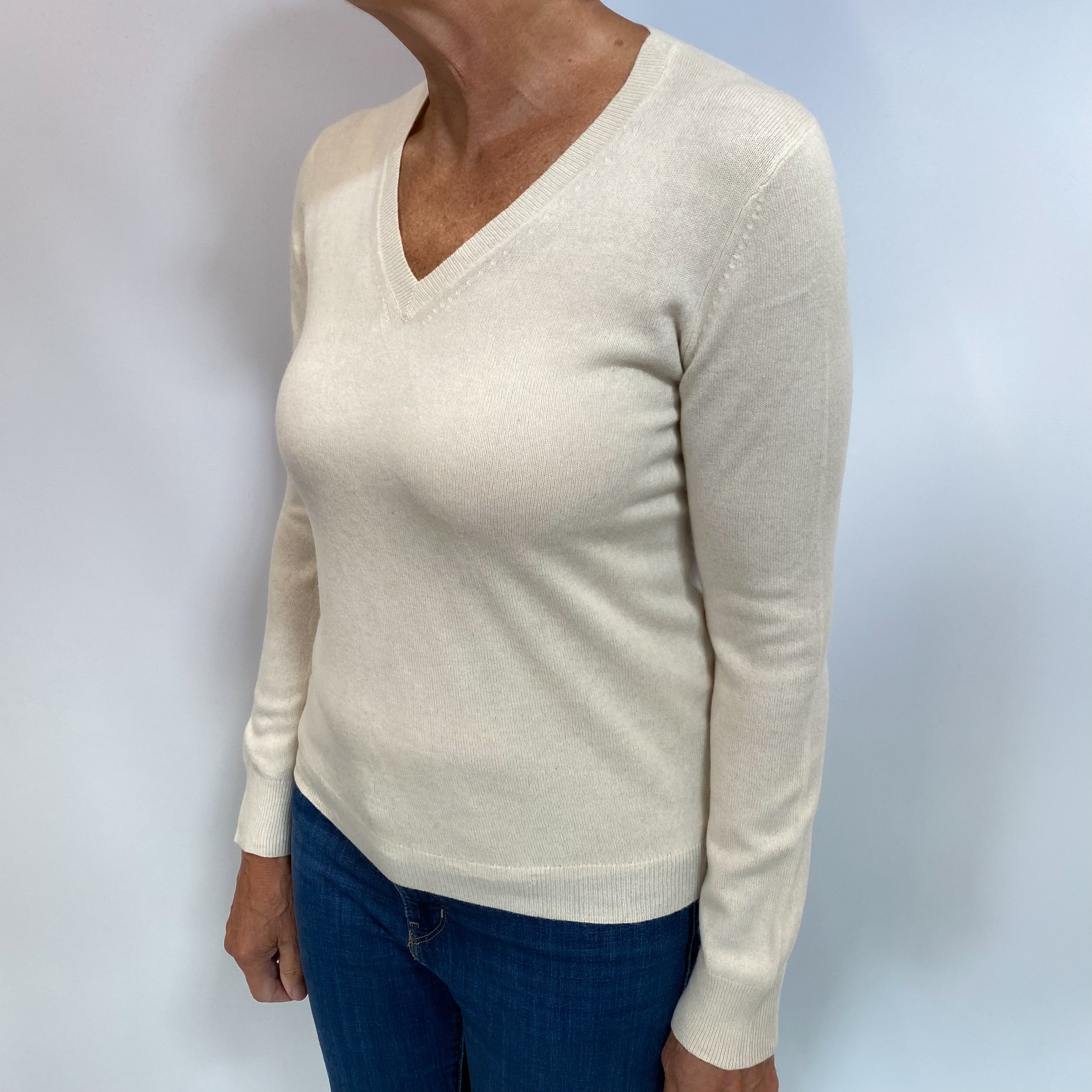 Vanilla Cream Cashmere V Neck Jumper Medium