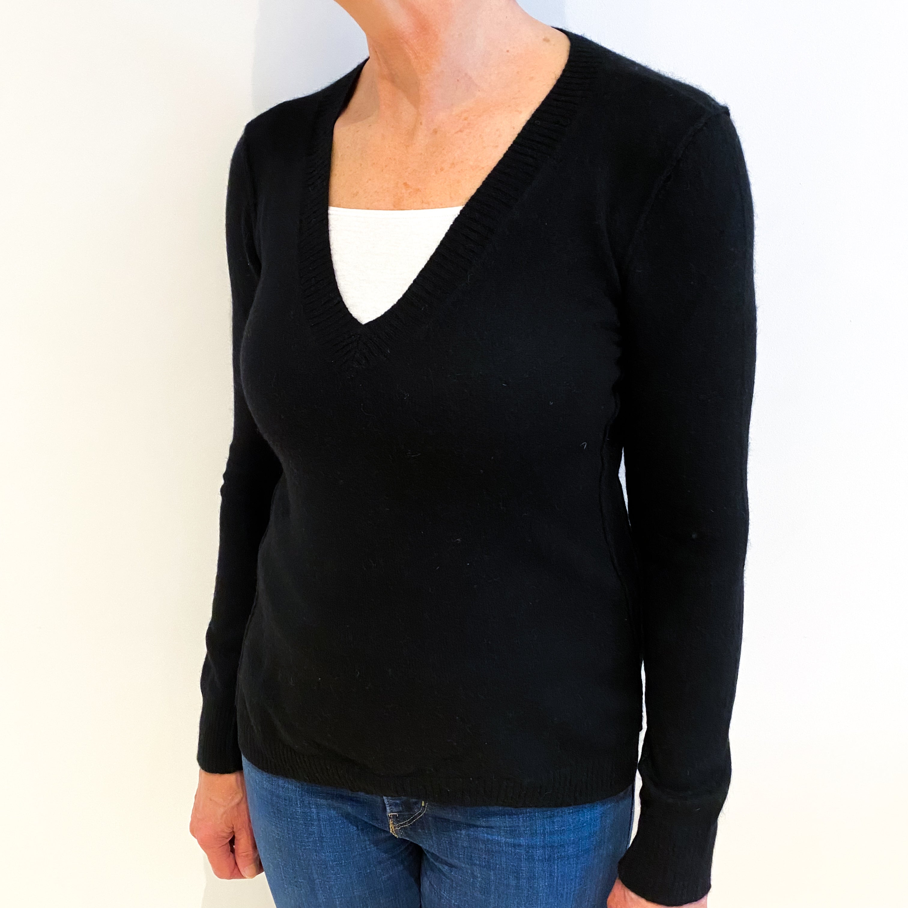 Black Cashmere V Neck Jumper Medium