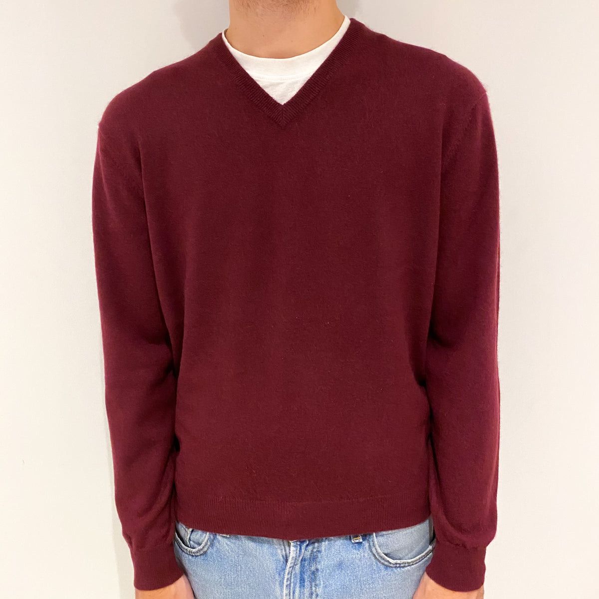 Men's Wine Red Cashmere V-Neck Jumper Large