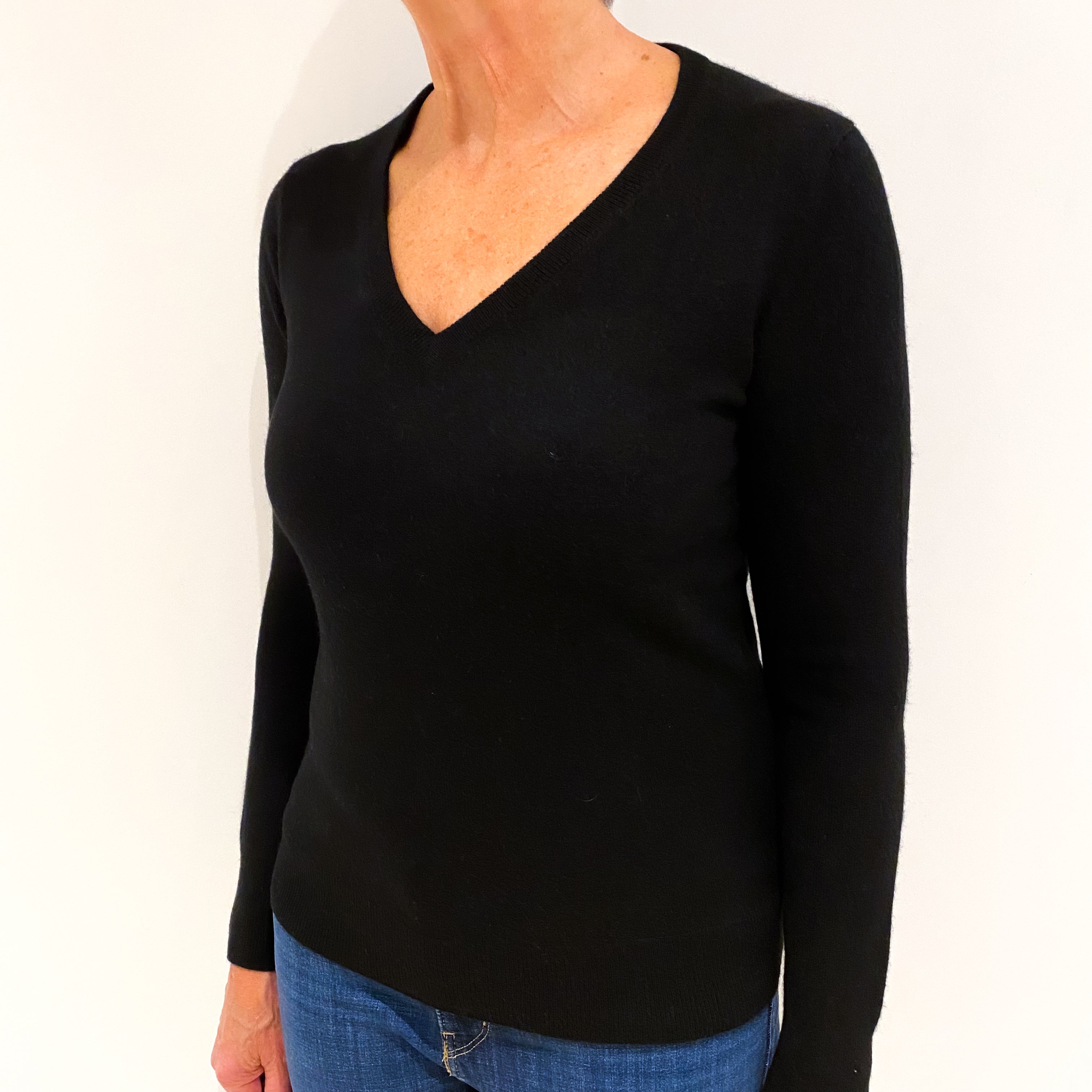 Black Cashmere V-Neck Jumper Medium