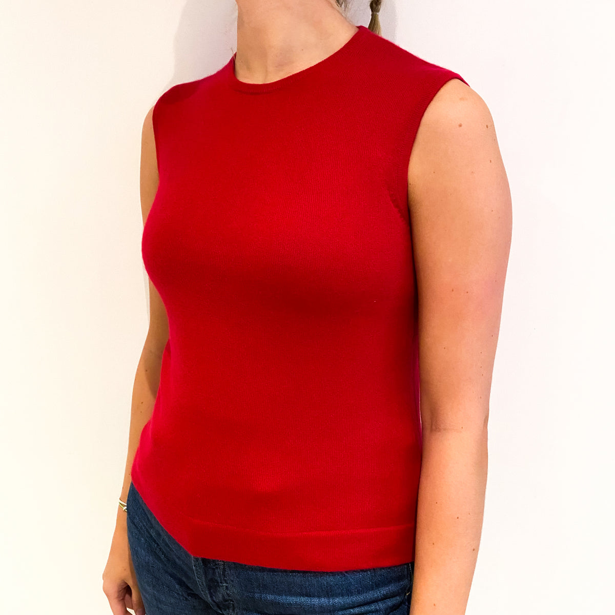 Ruby Red Cashmere Crew Neck Tank Top Small