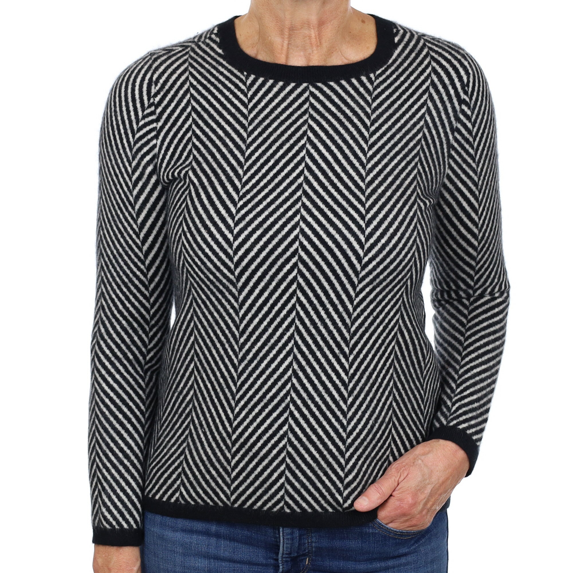 Black and White Herringbone Cashmere Crew Neck Jumper Medium