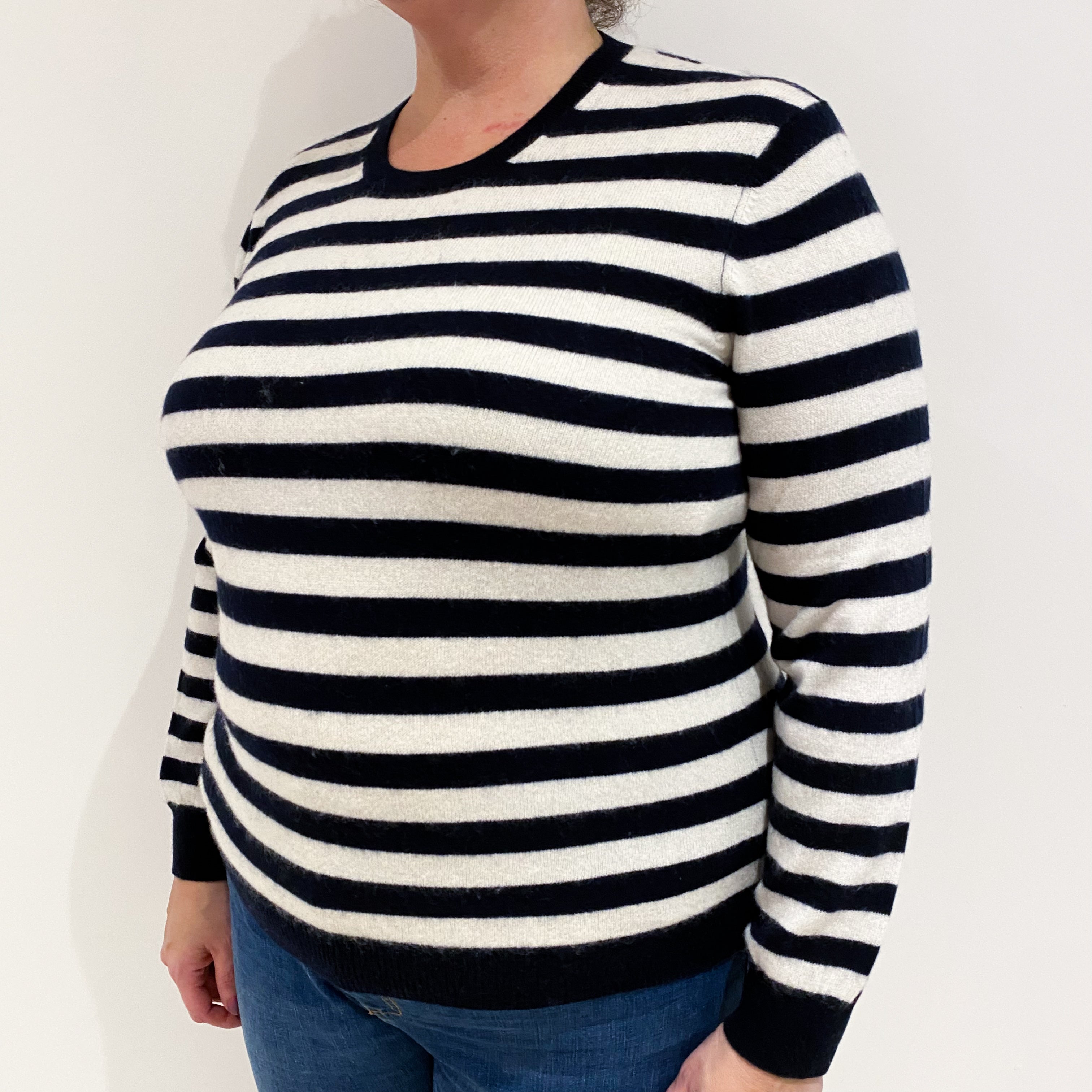 Navy Blue and Cream Striped Cashmere Crew Neck Jumper Extra Large